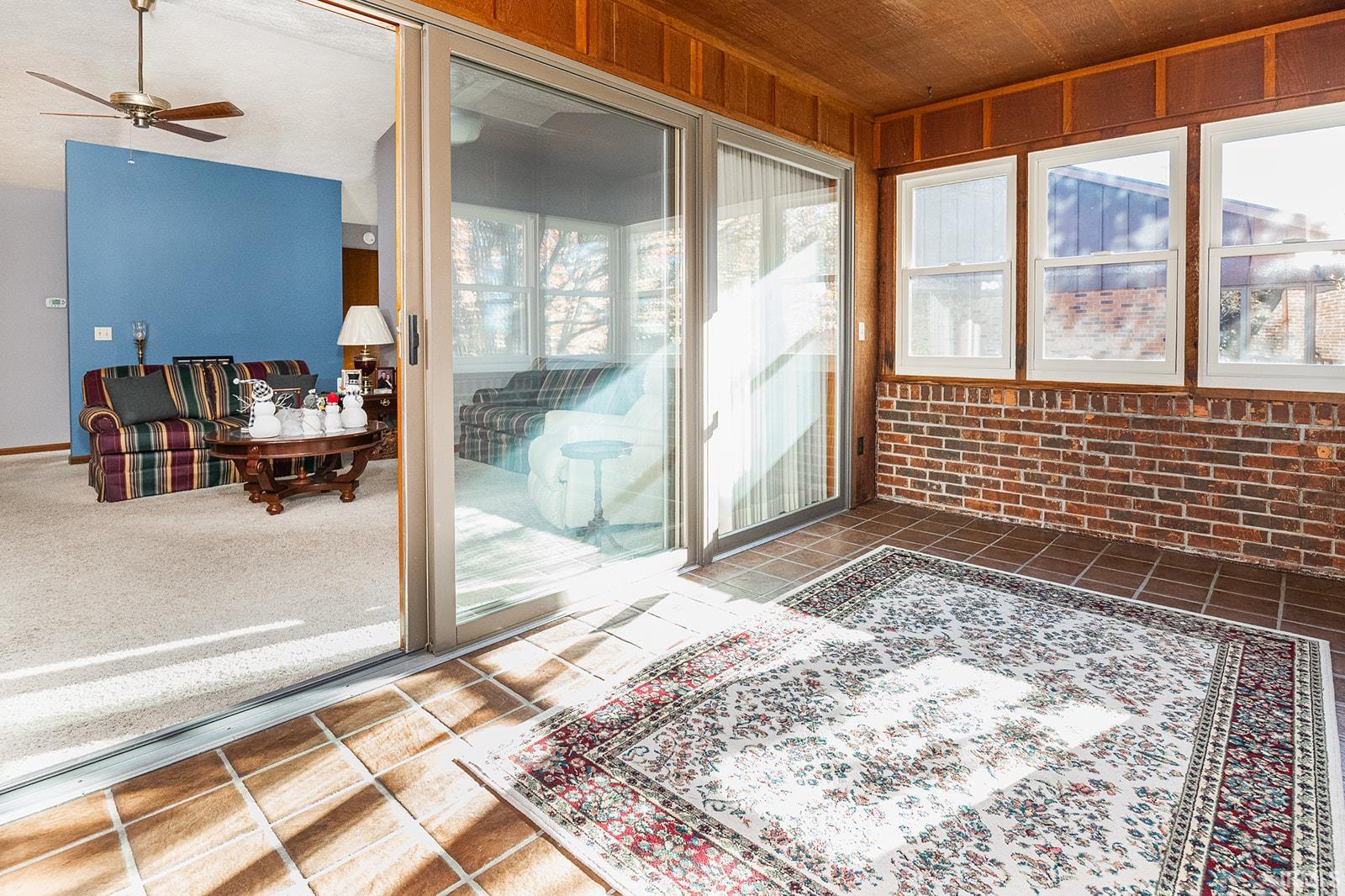 500-6 Greentree Drive