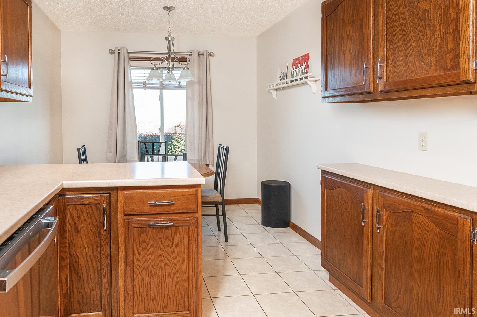 500-6 Greentree Drive