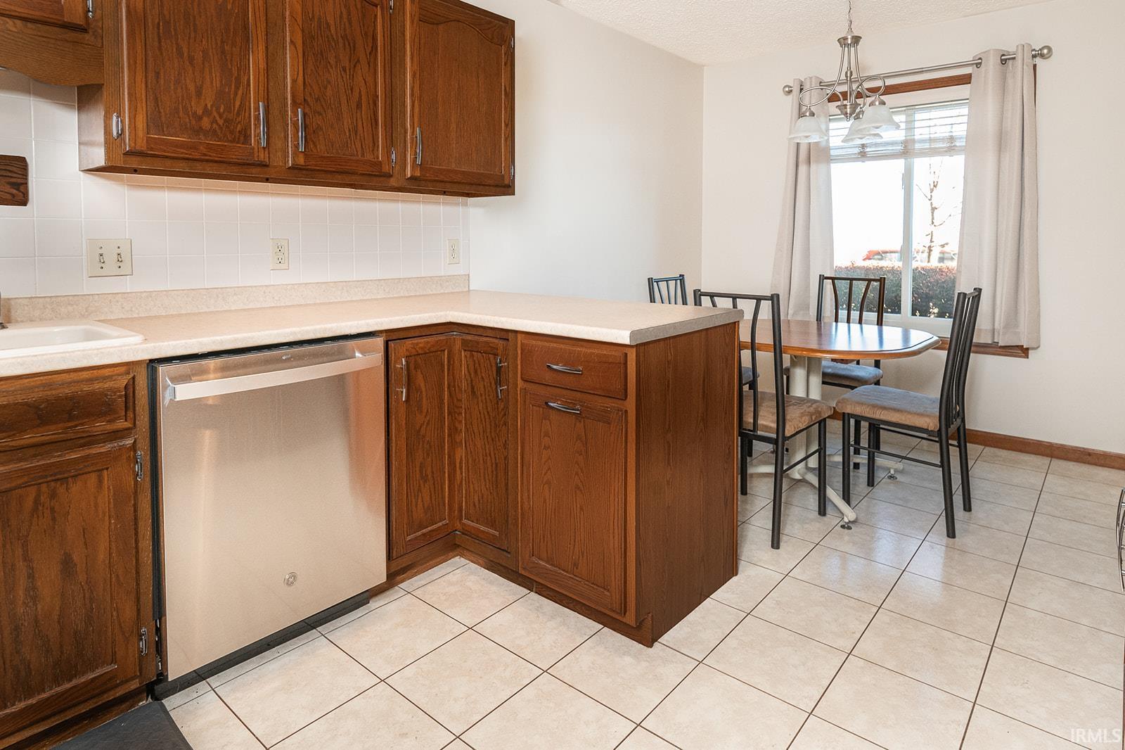 500-6 Greentree Drive