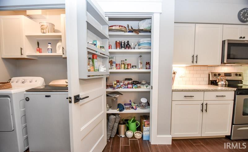 812 E Waterloo Court