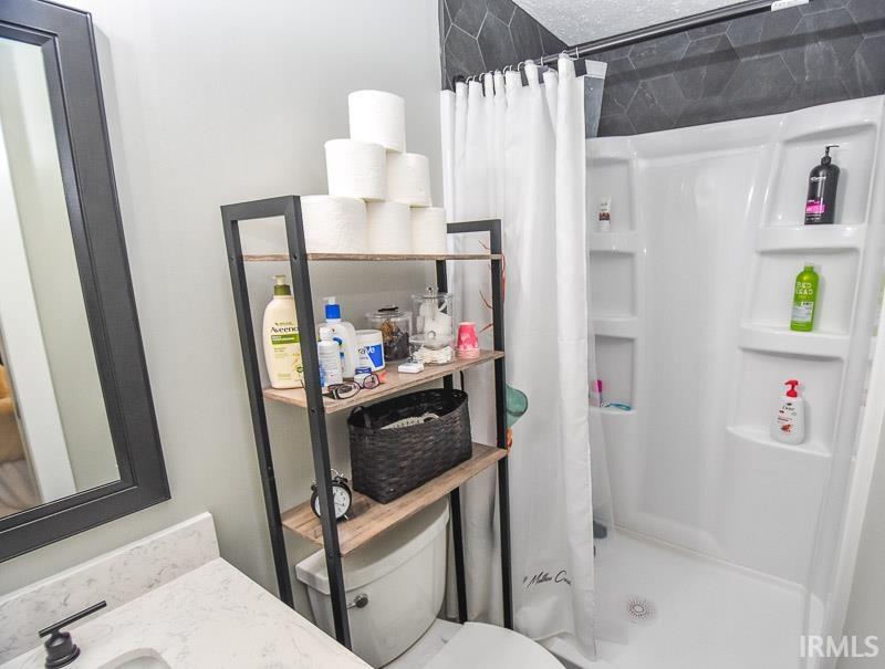 812 E Waterloo Court