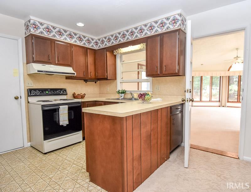 2400 N Laverne Drive