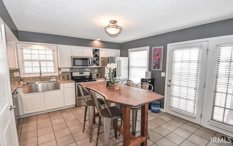 1706 W Sunstone Drive