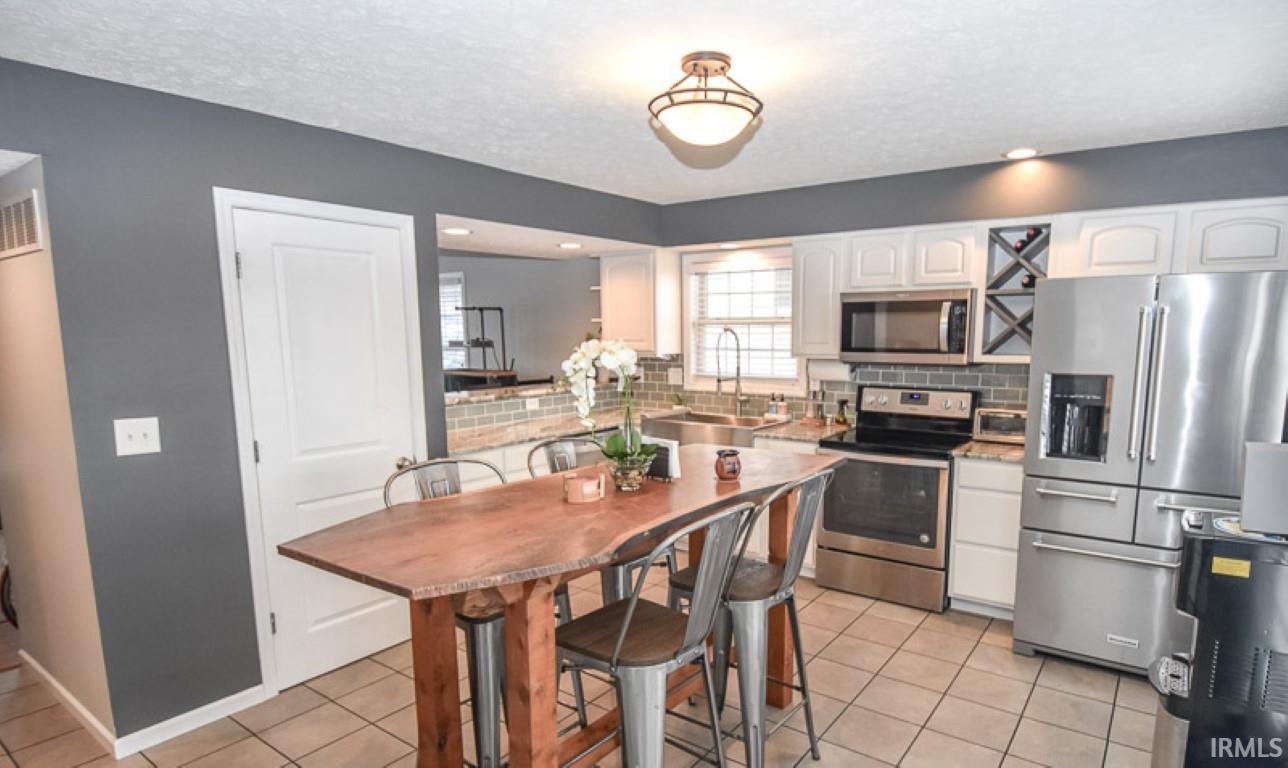 1706 W Sunstone Drive