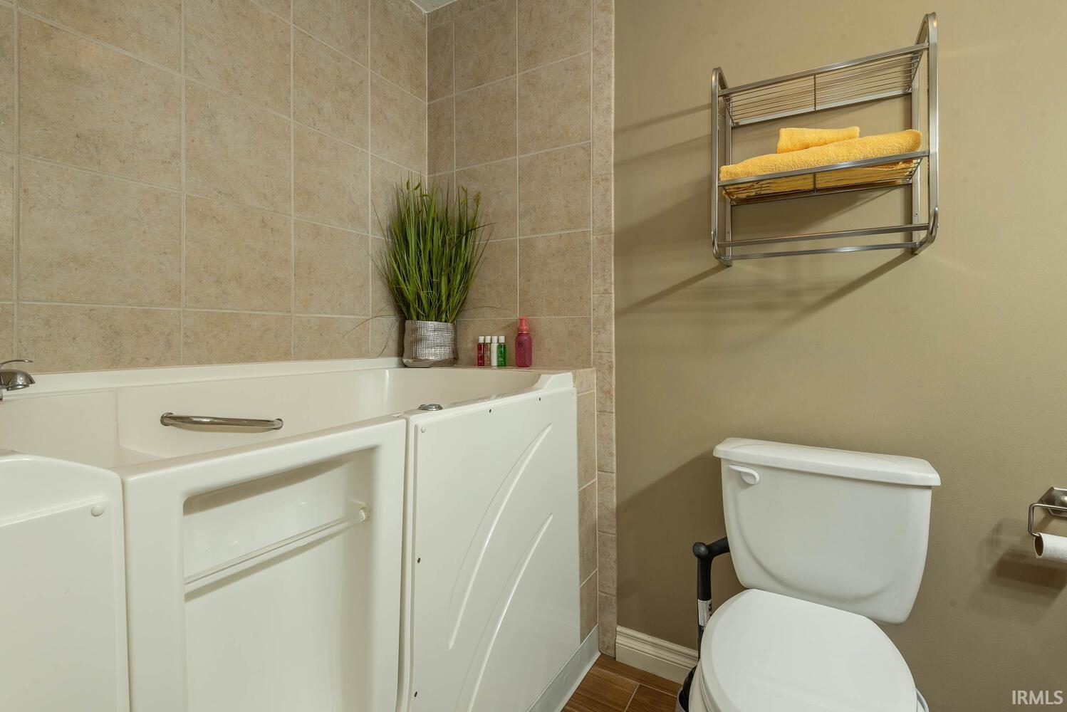 9156 S Greenridge Lane Unit: 40