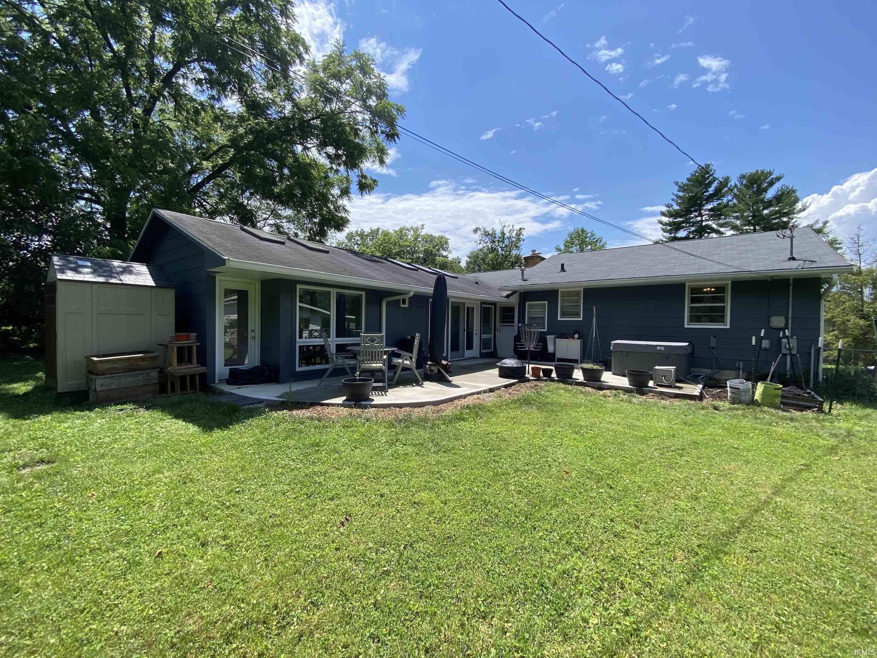 107 S Meadowbrook Drive