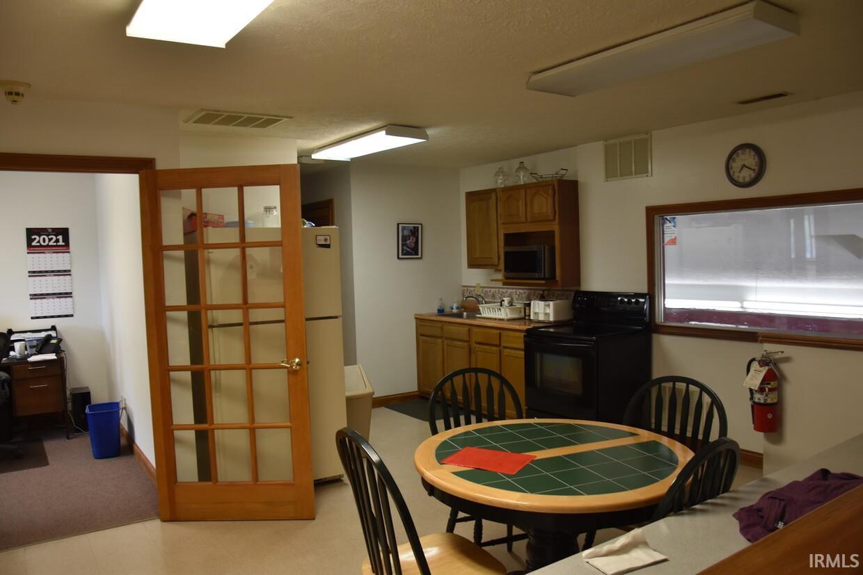 125 S Westplex Avenue