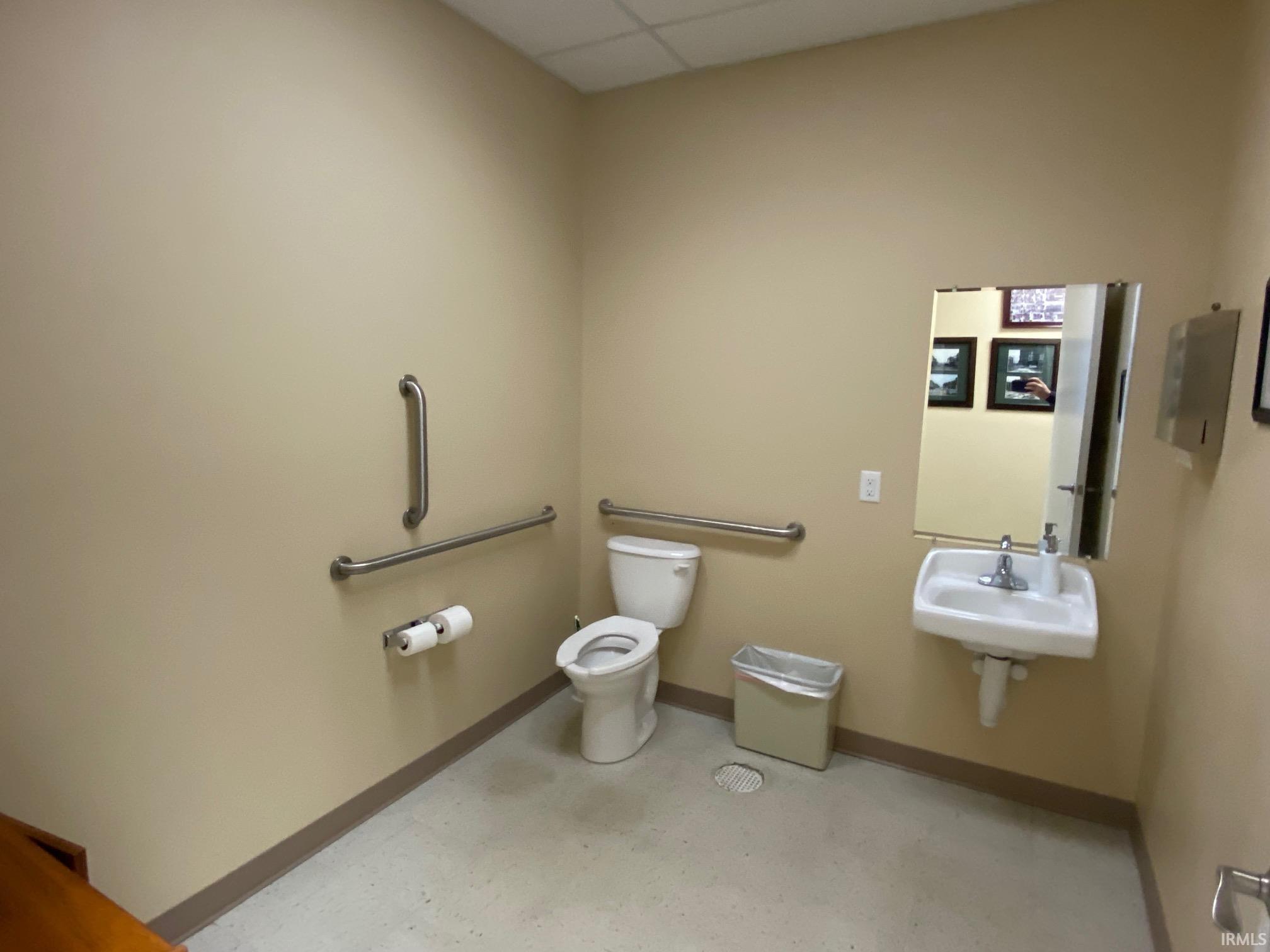 804 S Auto Mall Road