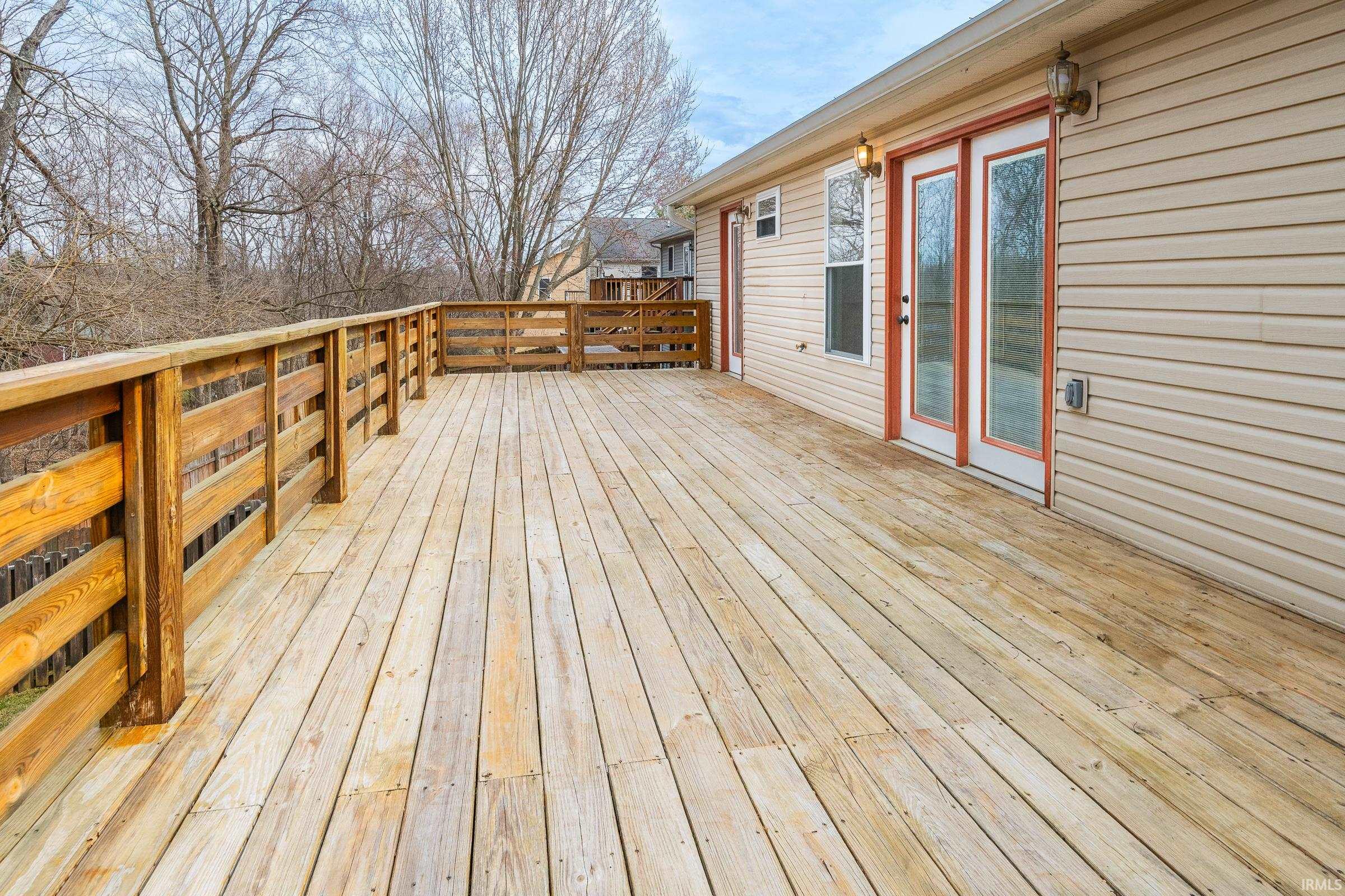 1024 W Countryside Lane