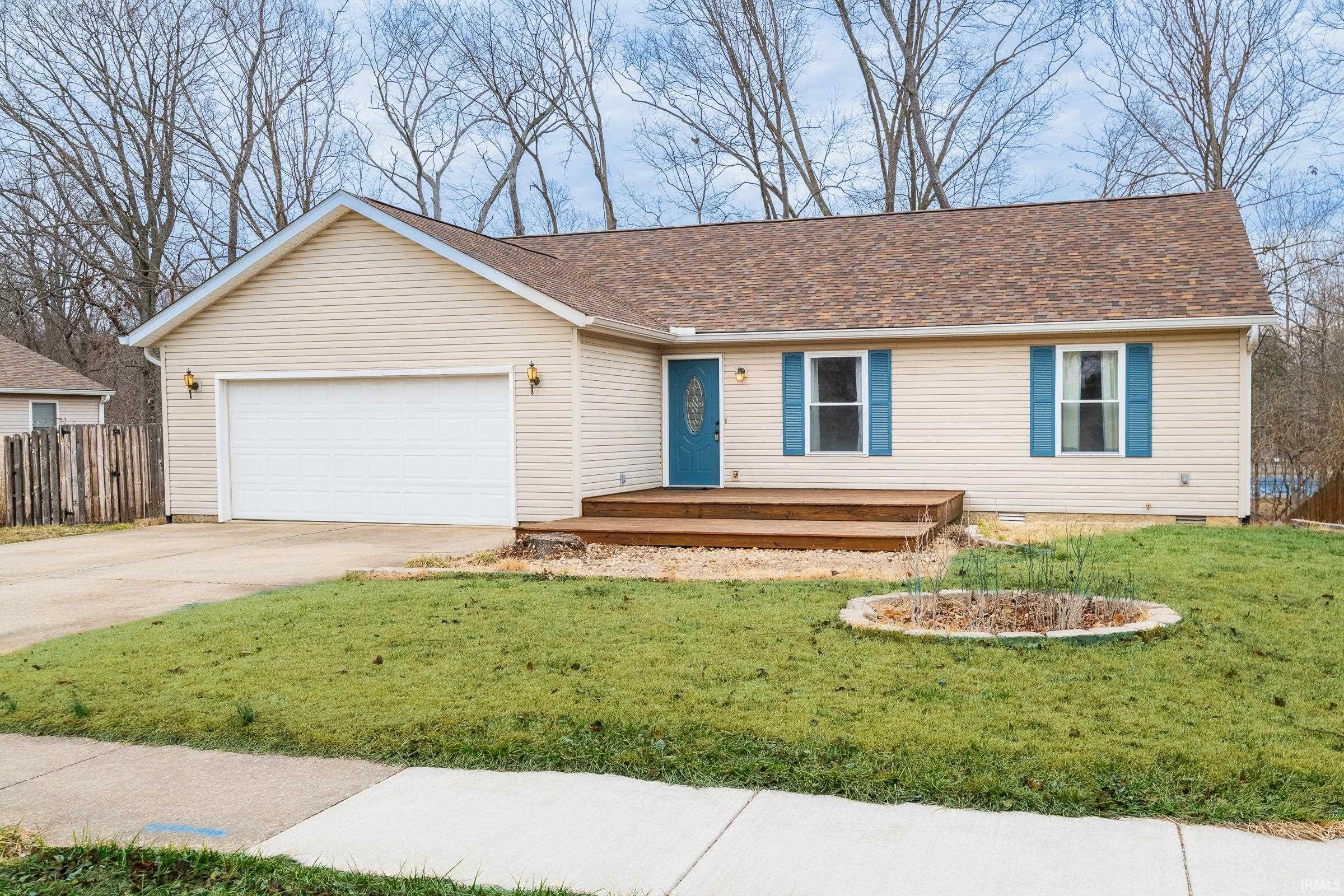 1024 W Countryside Lane