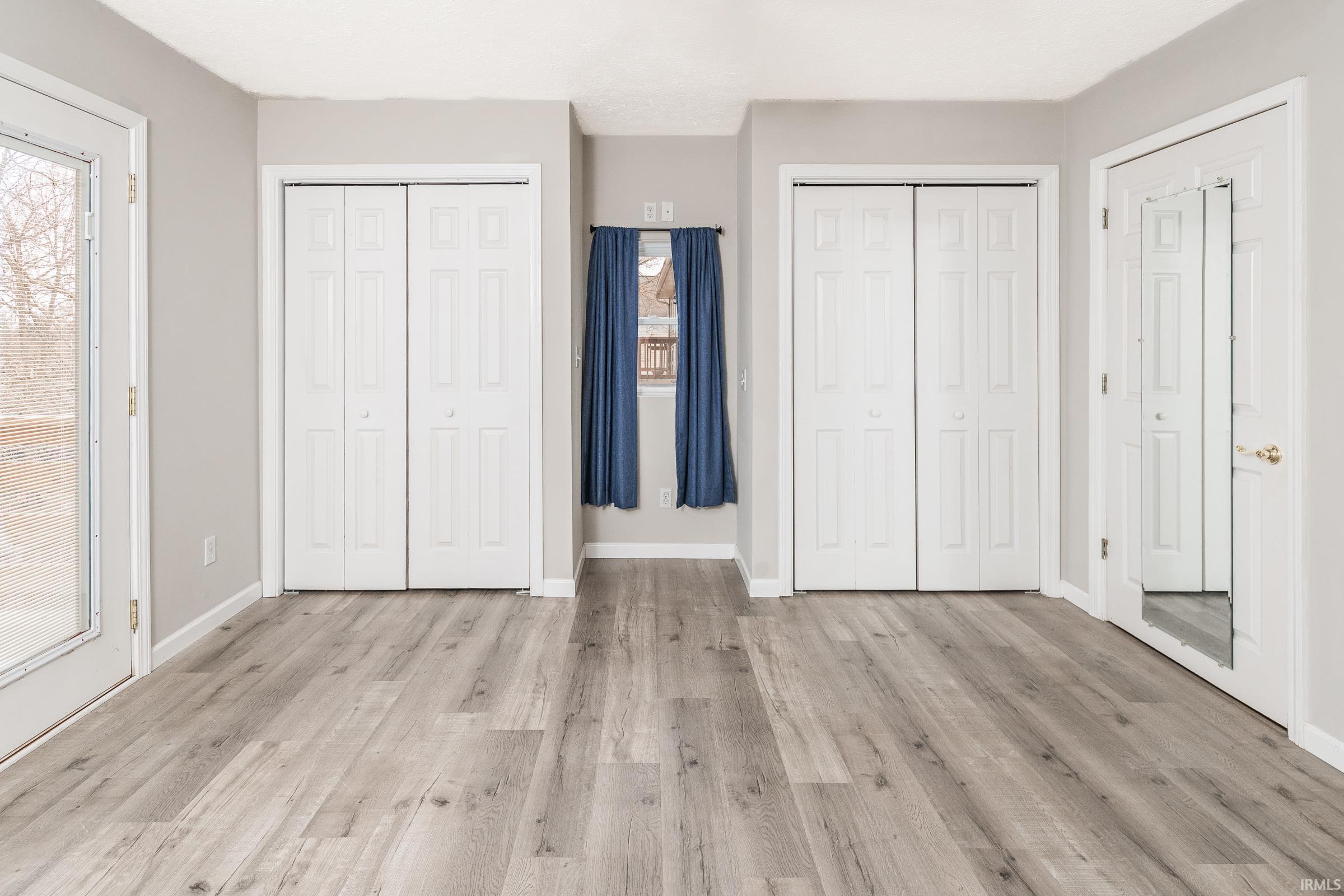 1024 W Countryside Lane