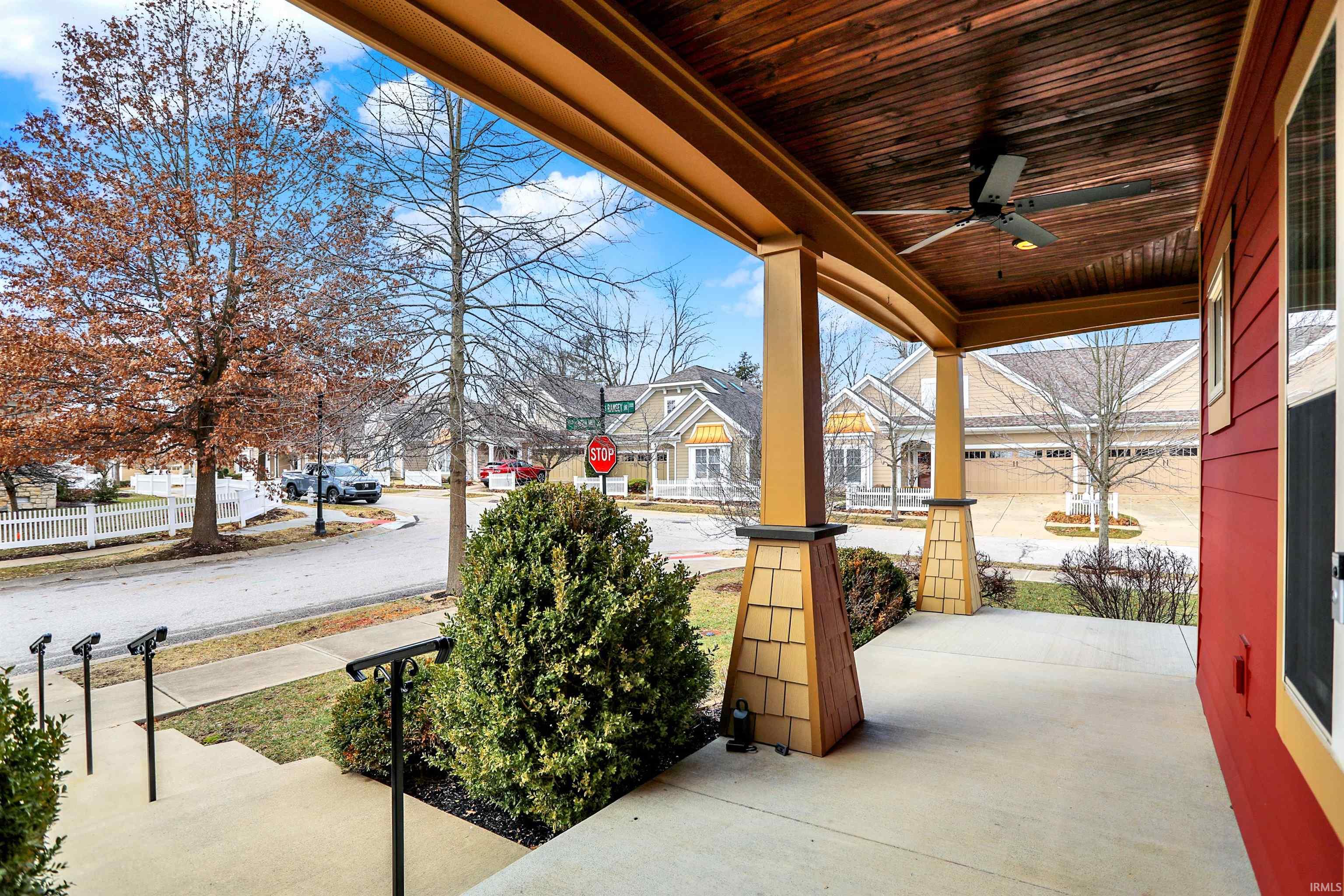 2501 E Nora Hill Drive