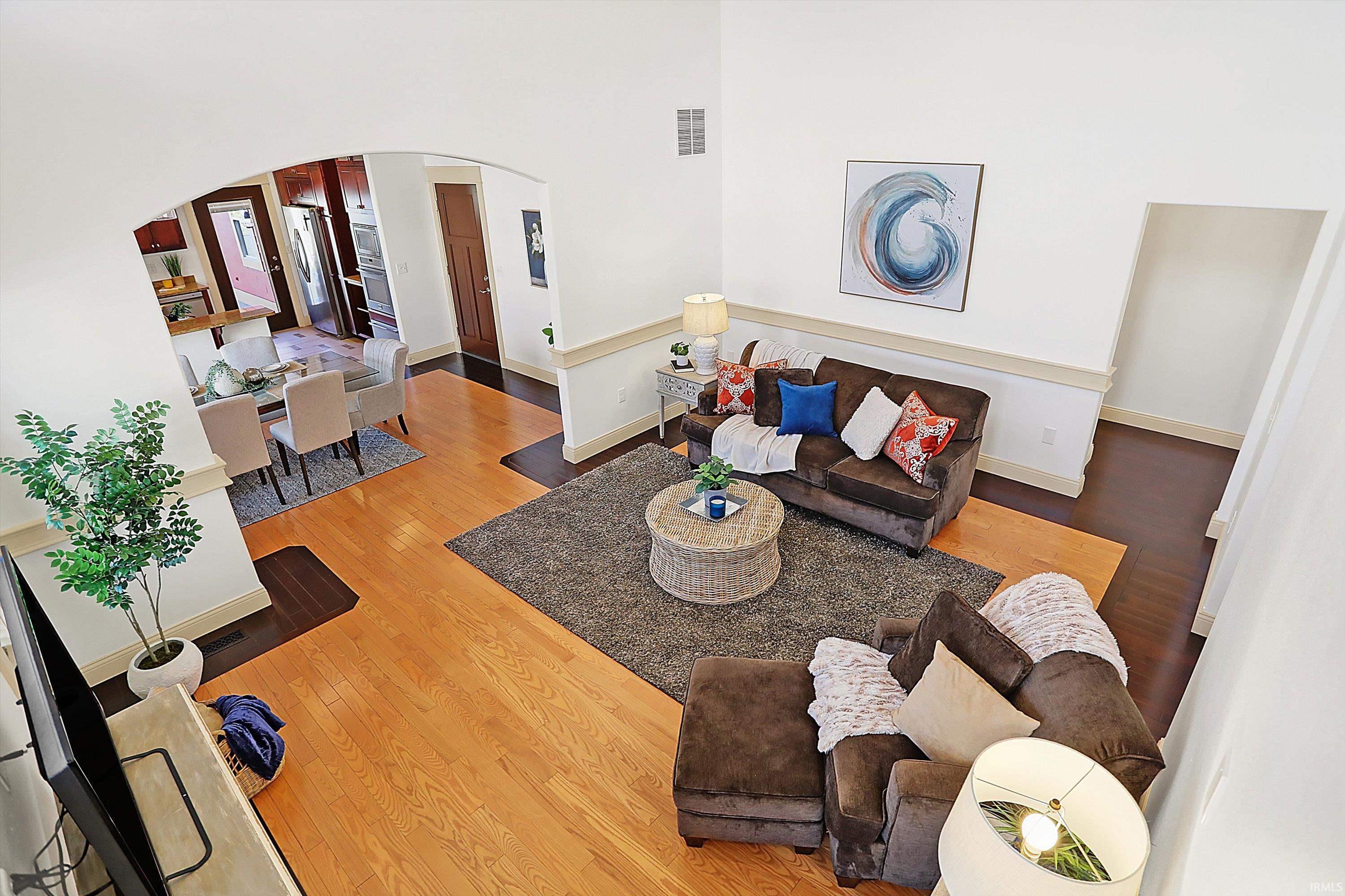 2501 E Nora Hill Drive