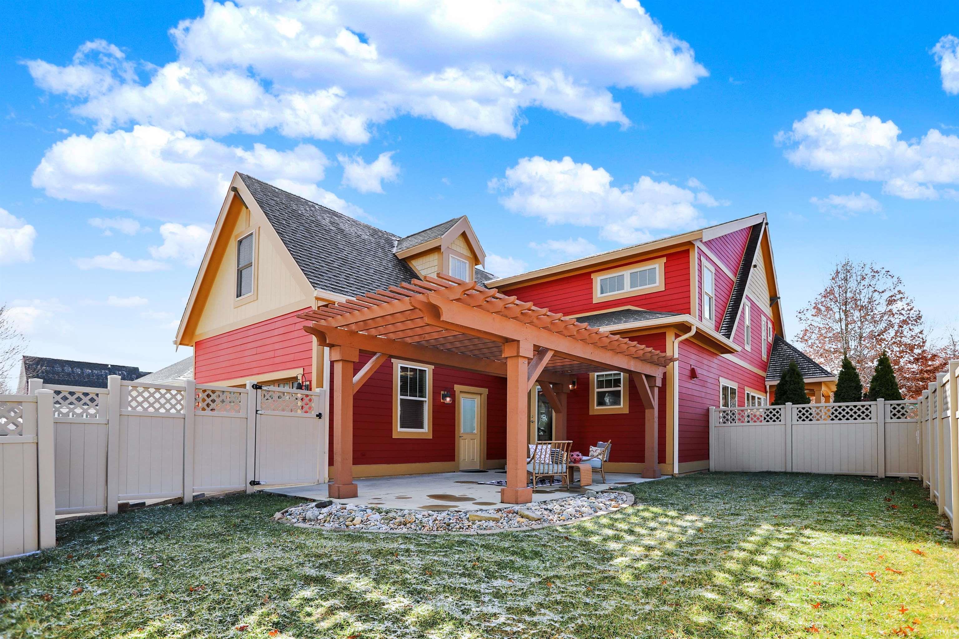 2501 E Nora Hill Drive