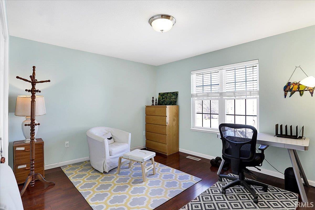 3637 E Tamarron Drive