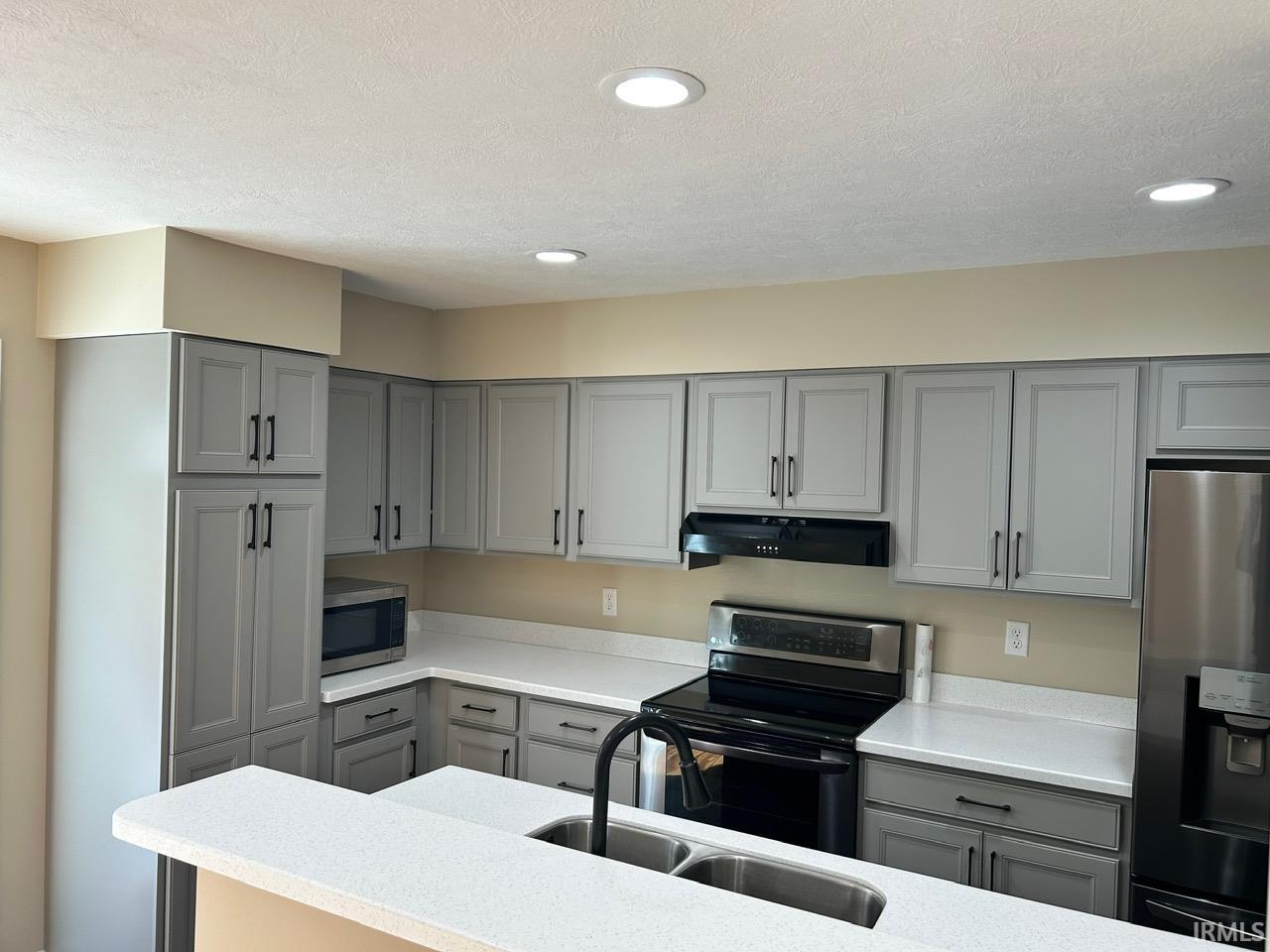 2610 E Covenanter Drive