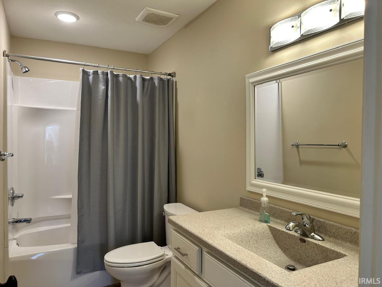 2610 E Covenanter Drive