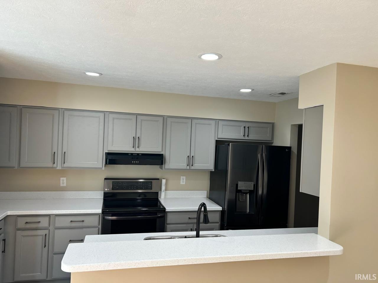 2610 E Covenanter Drive