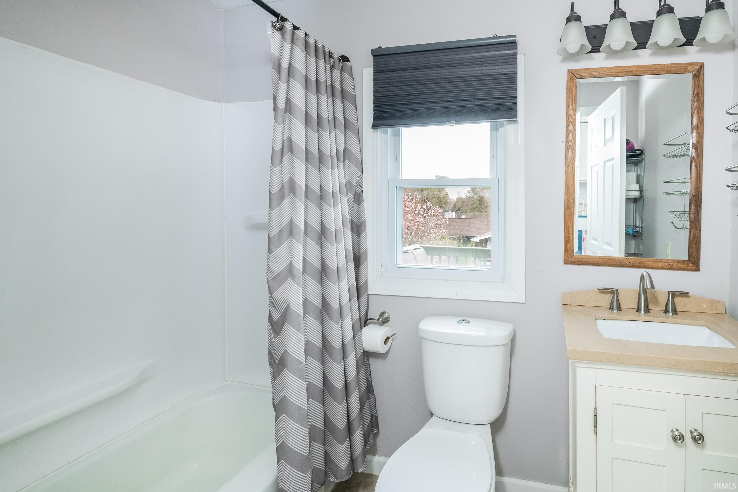 1525 S Maxwell Street