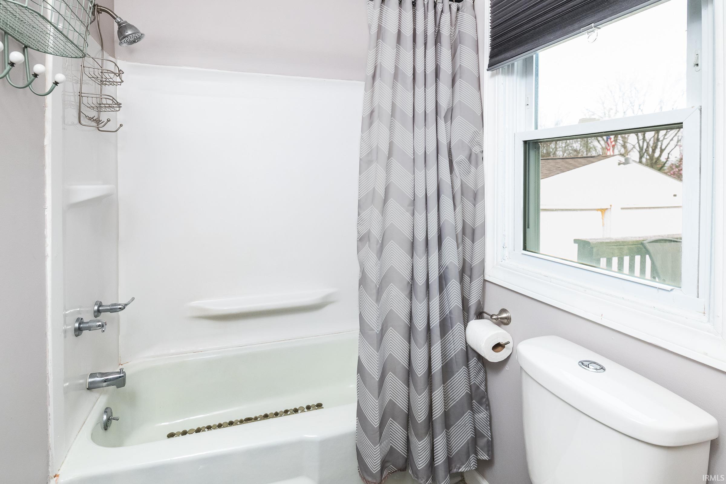 1525 S Maxwell Street