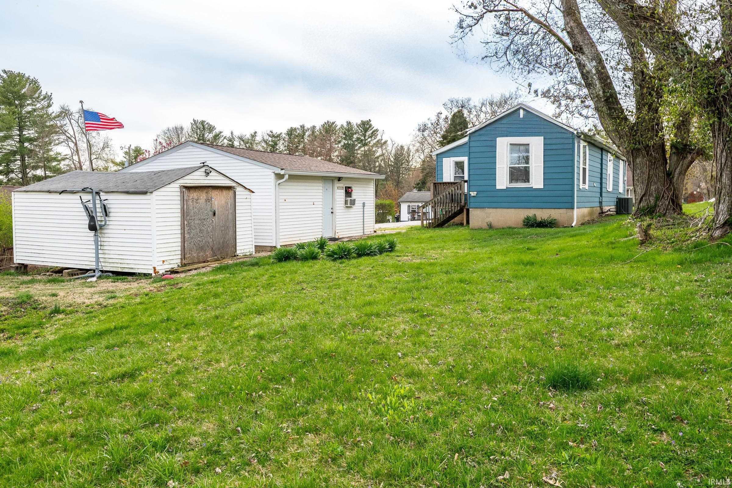 1525 S Maxwell Street