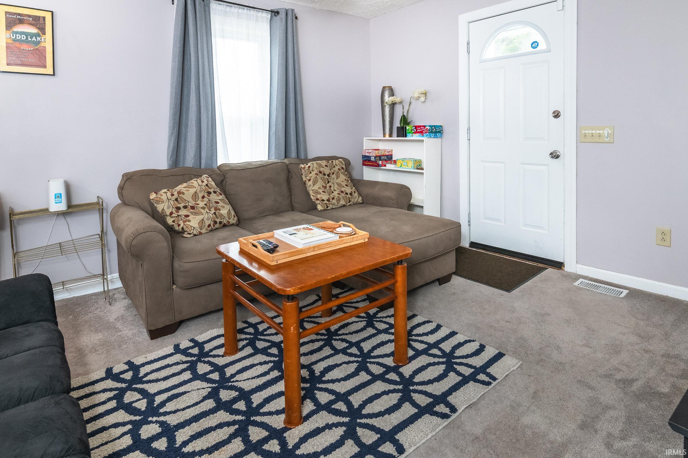 1525 S Maxwell Street