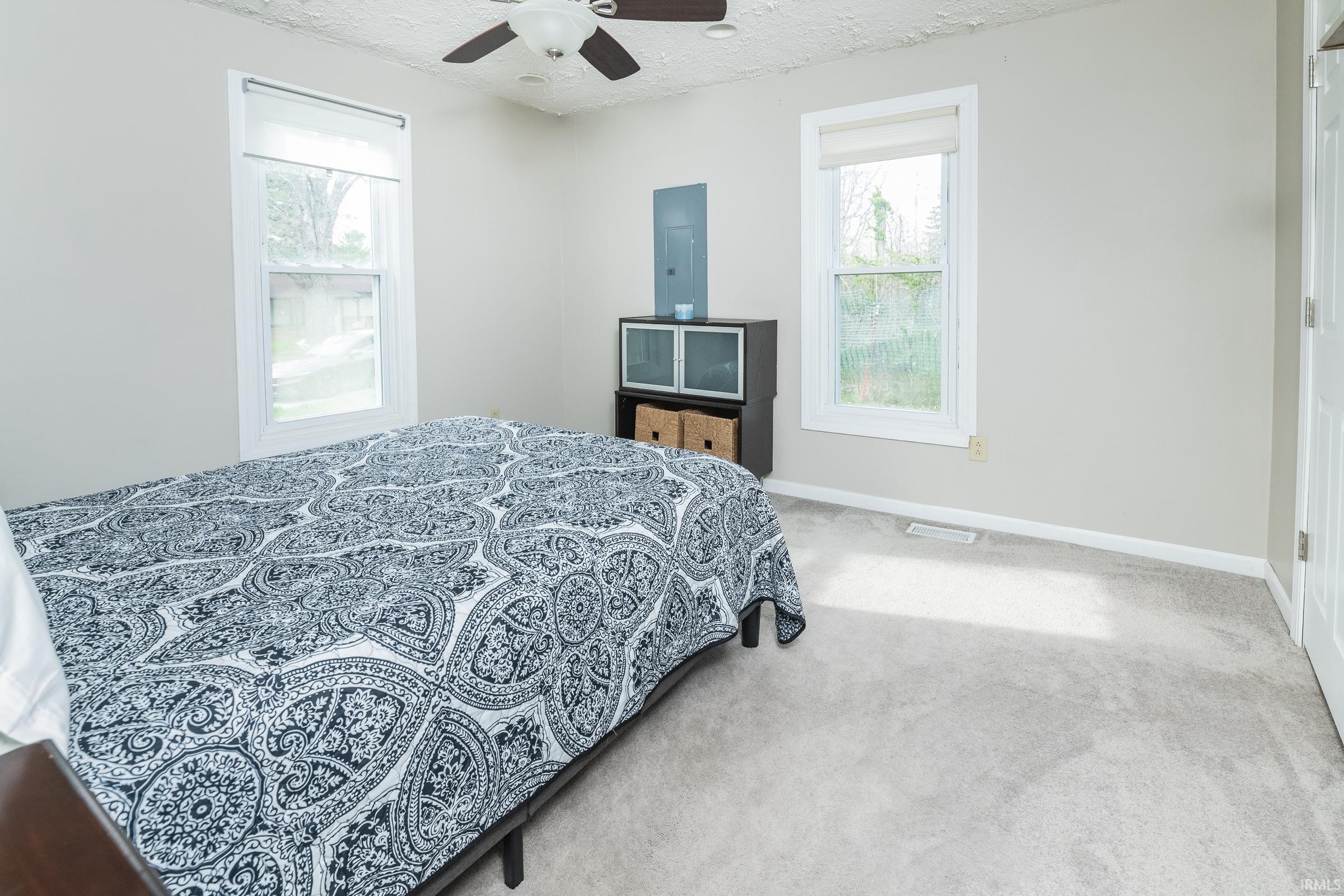 1525 S Maxwell Street