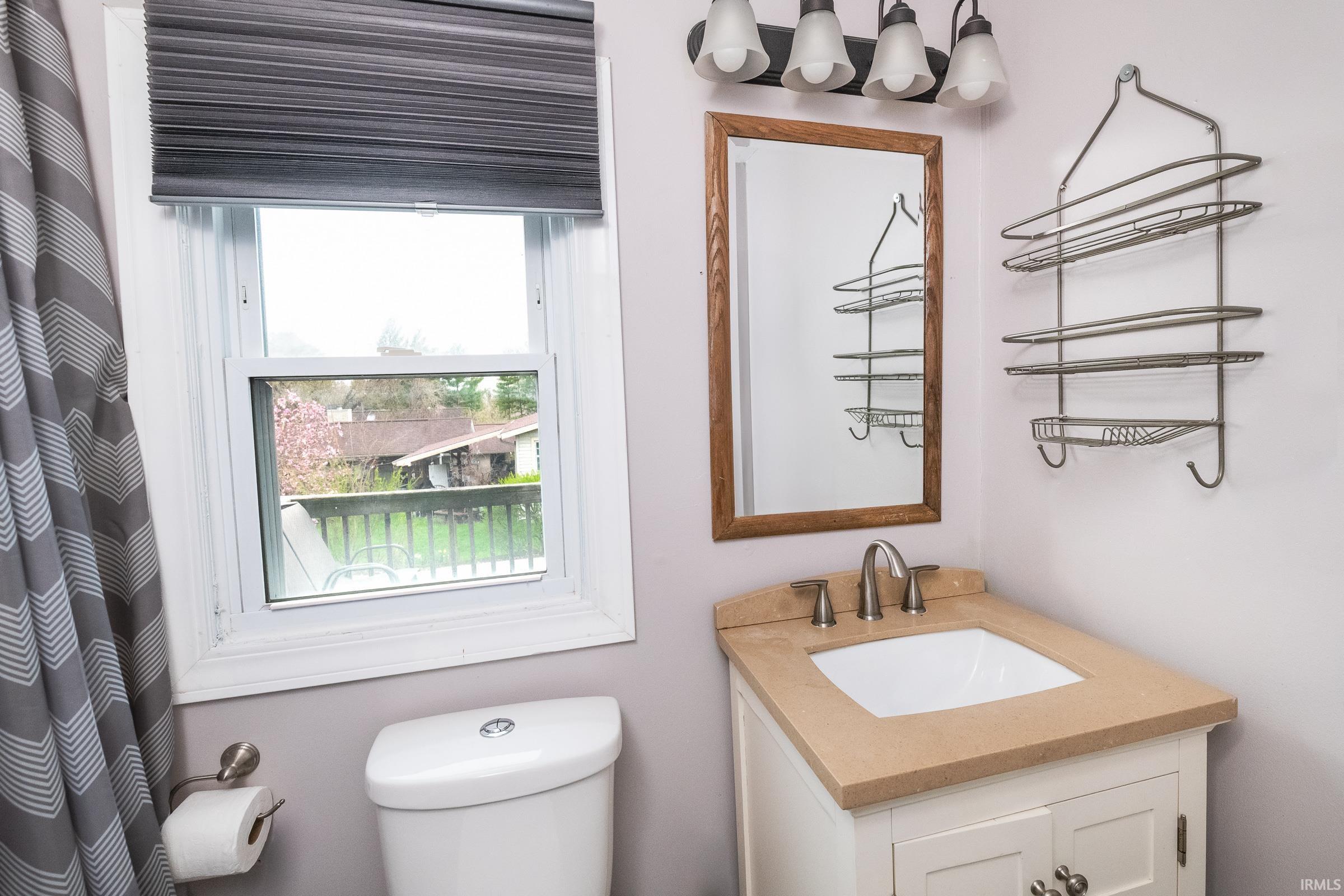 1525 S Maxwell Street