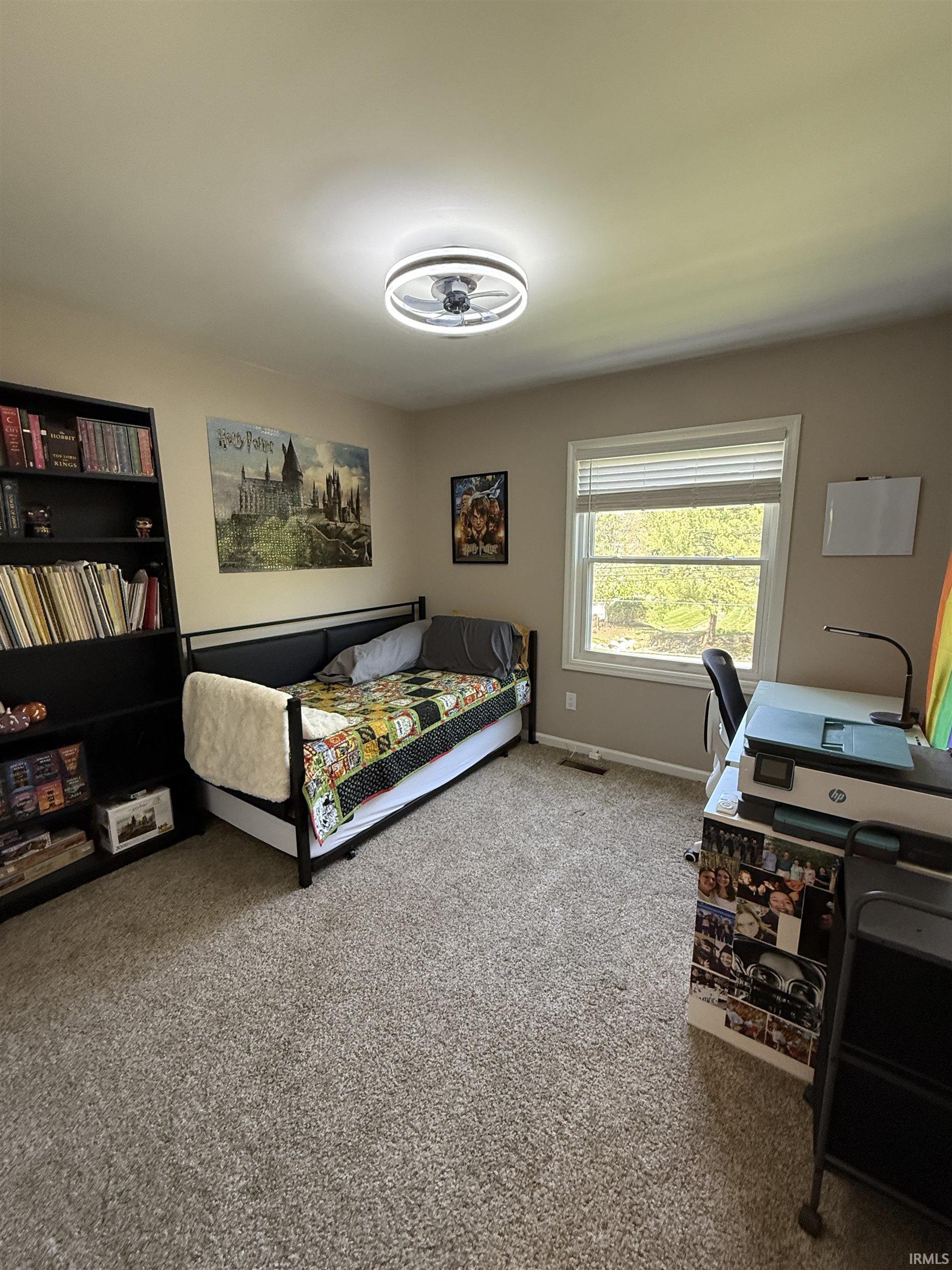 3106 S Carnaby Street