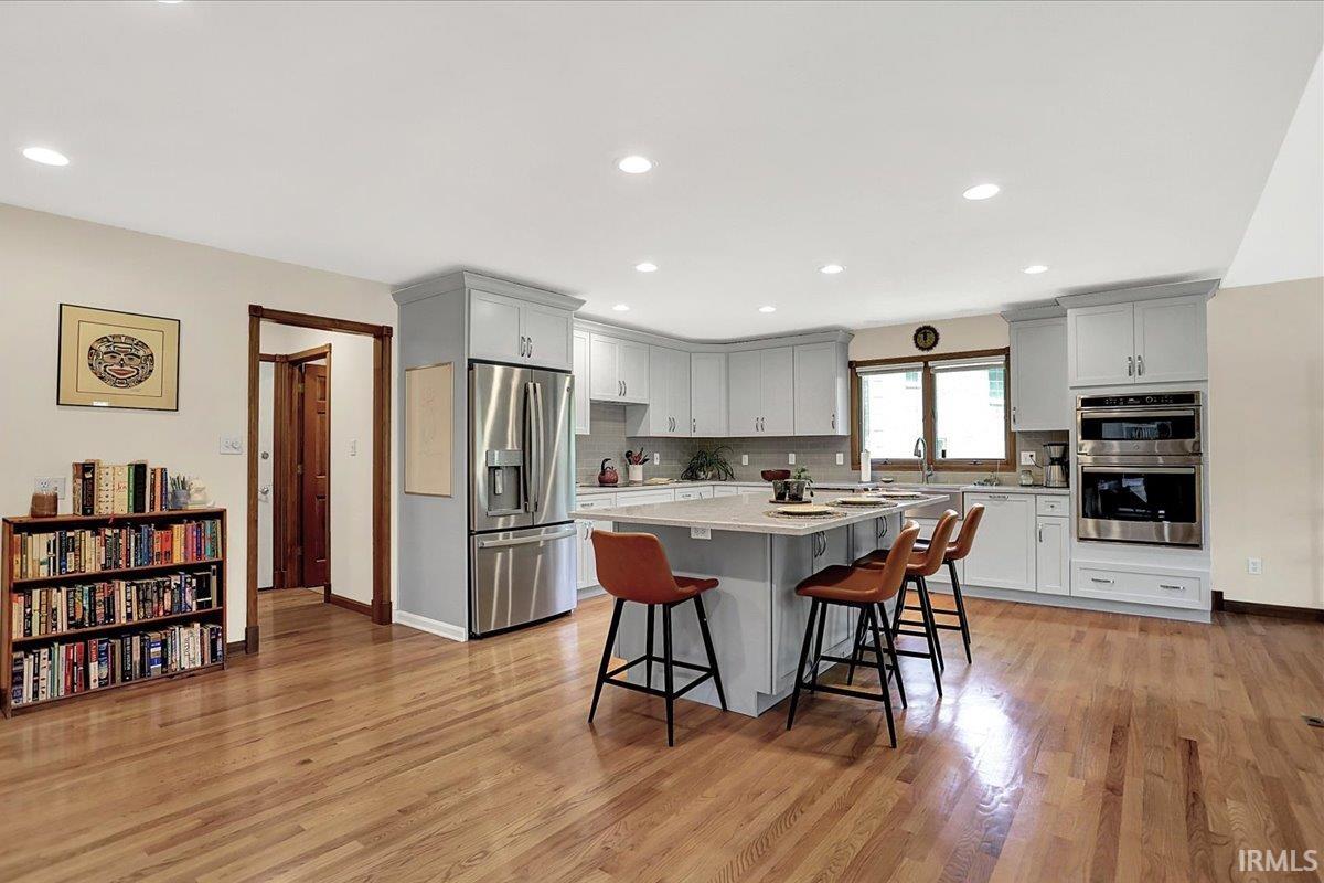 3112 E Charles Court