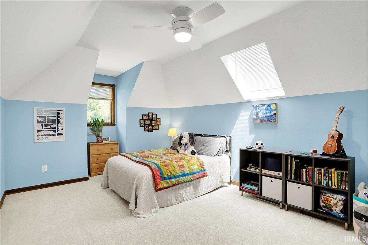 3112 E Charles Court