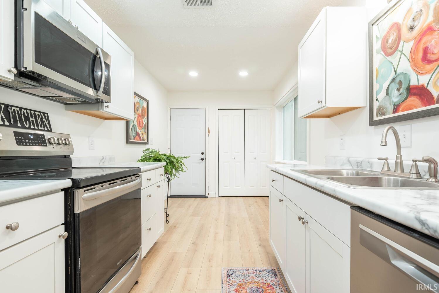 9123 S Greenridge Lane Unit: 8