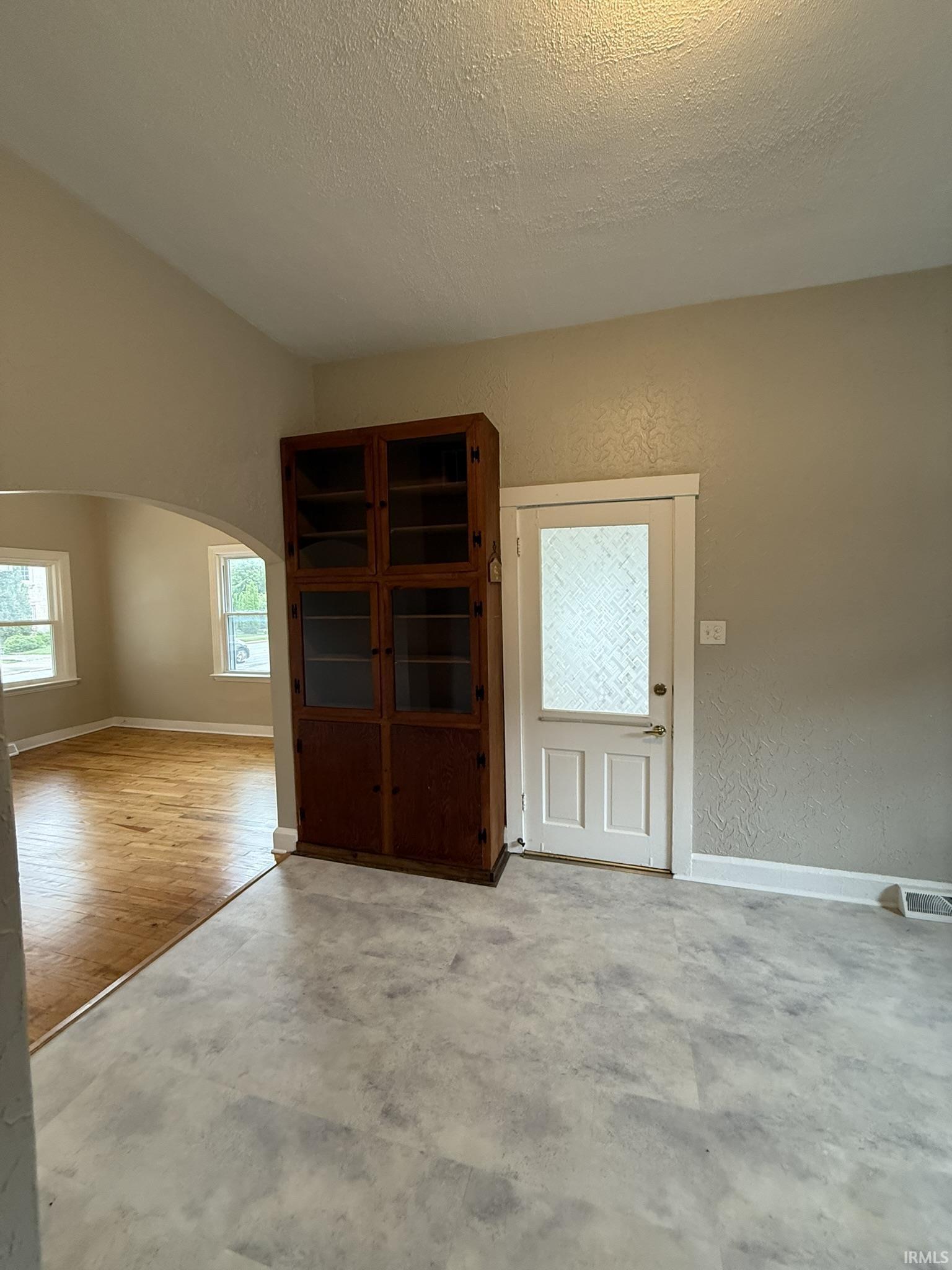 903 W Temperance Street