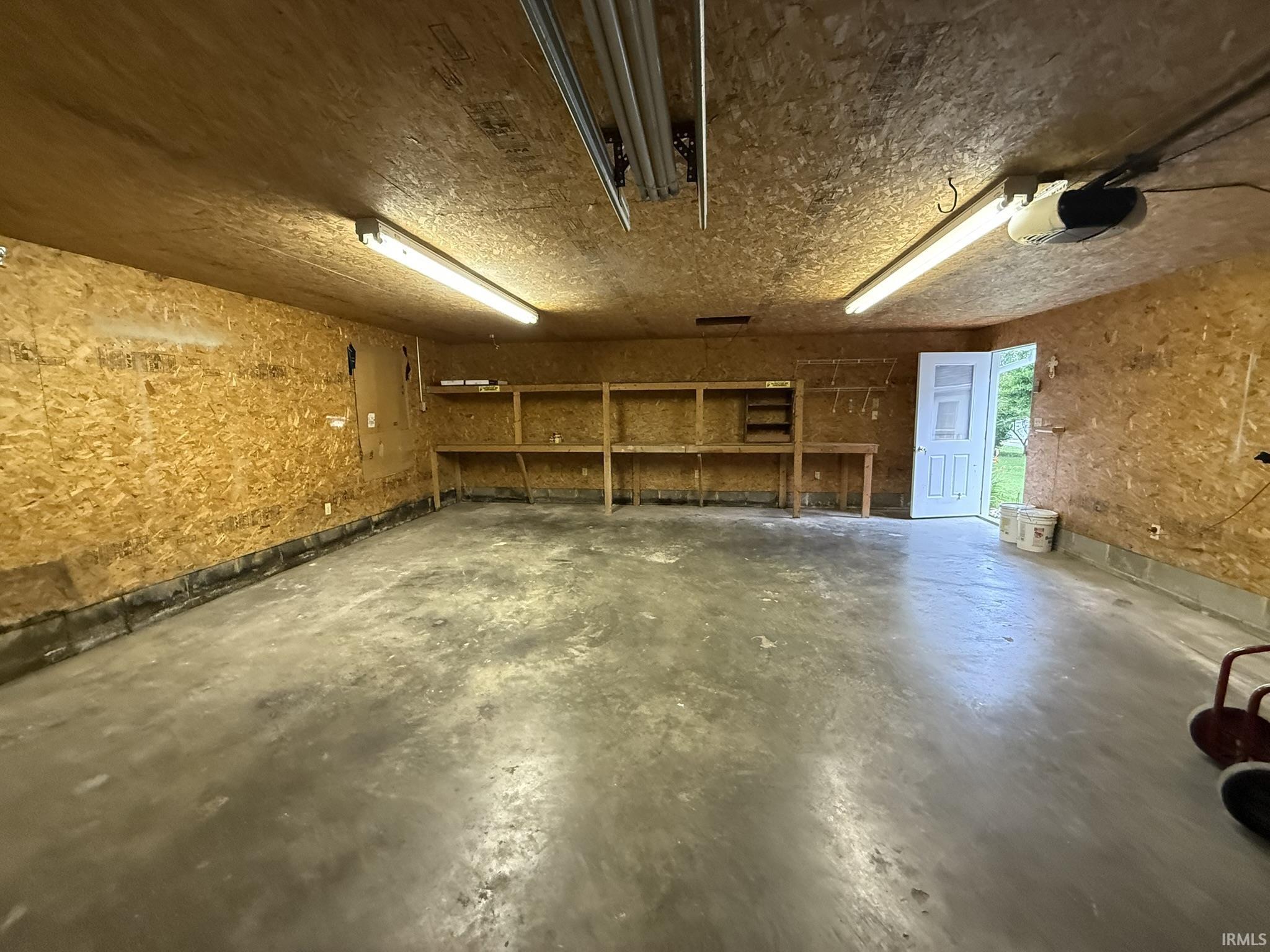 903 W Temperance Street