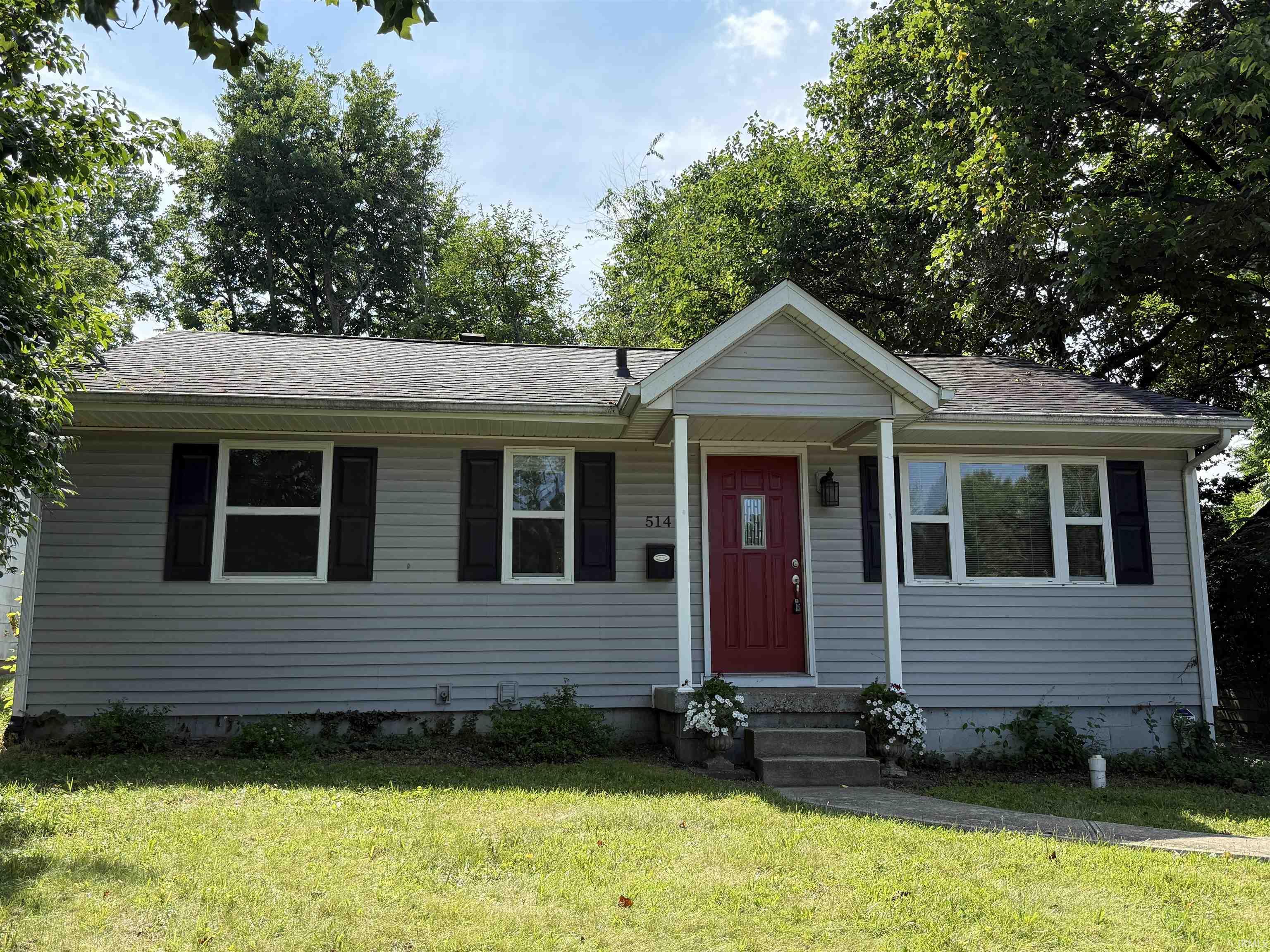 514 S Eastside Drive