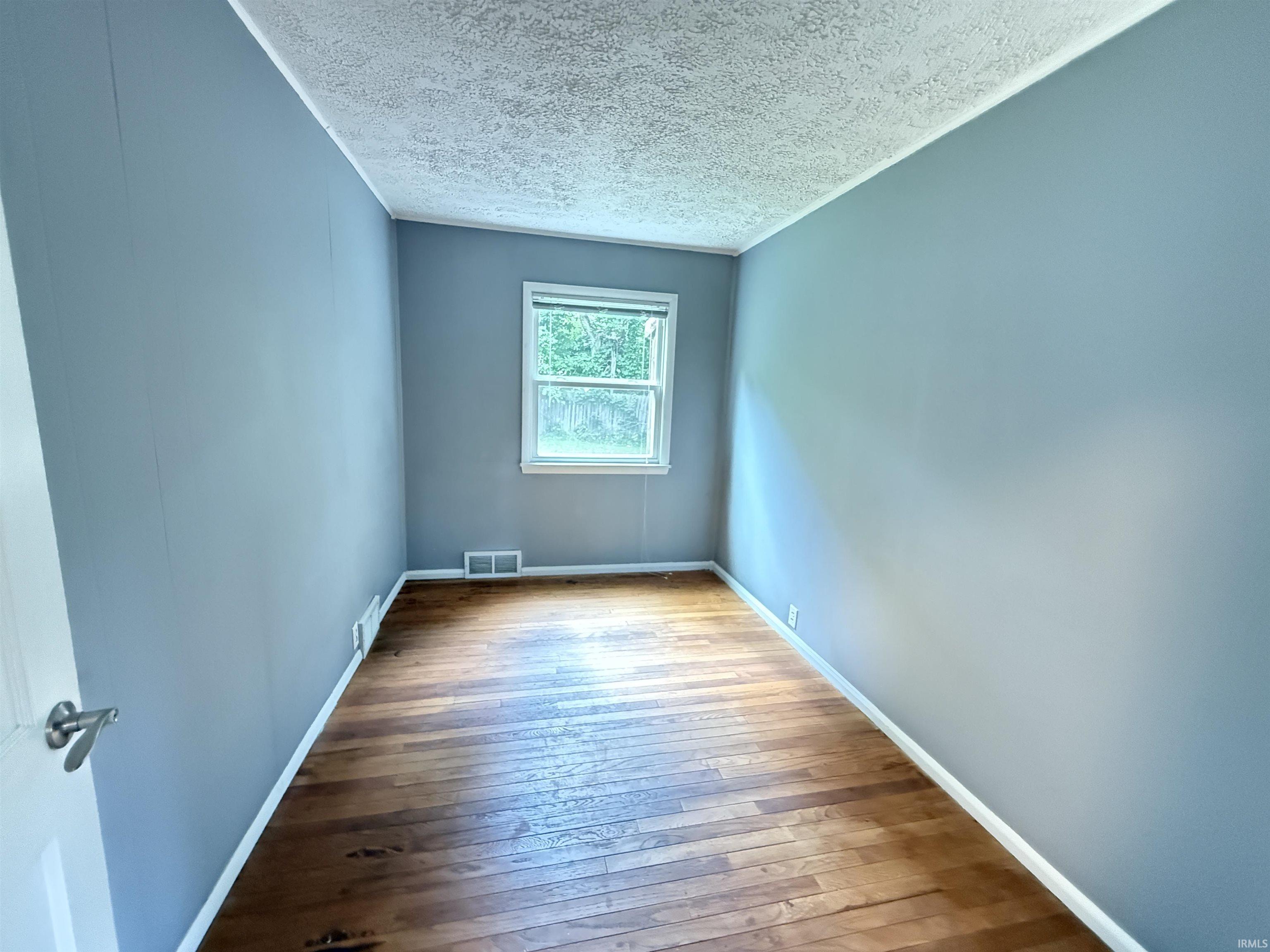 514 S Eastside Drive