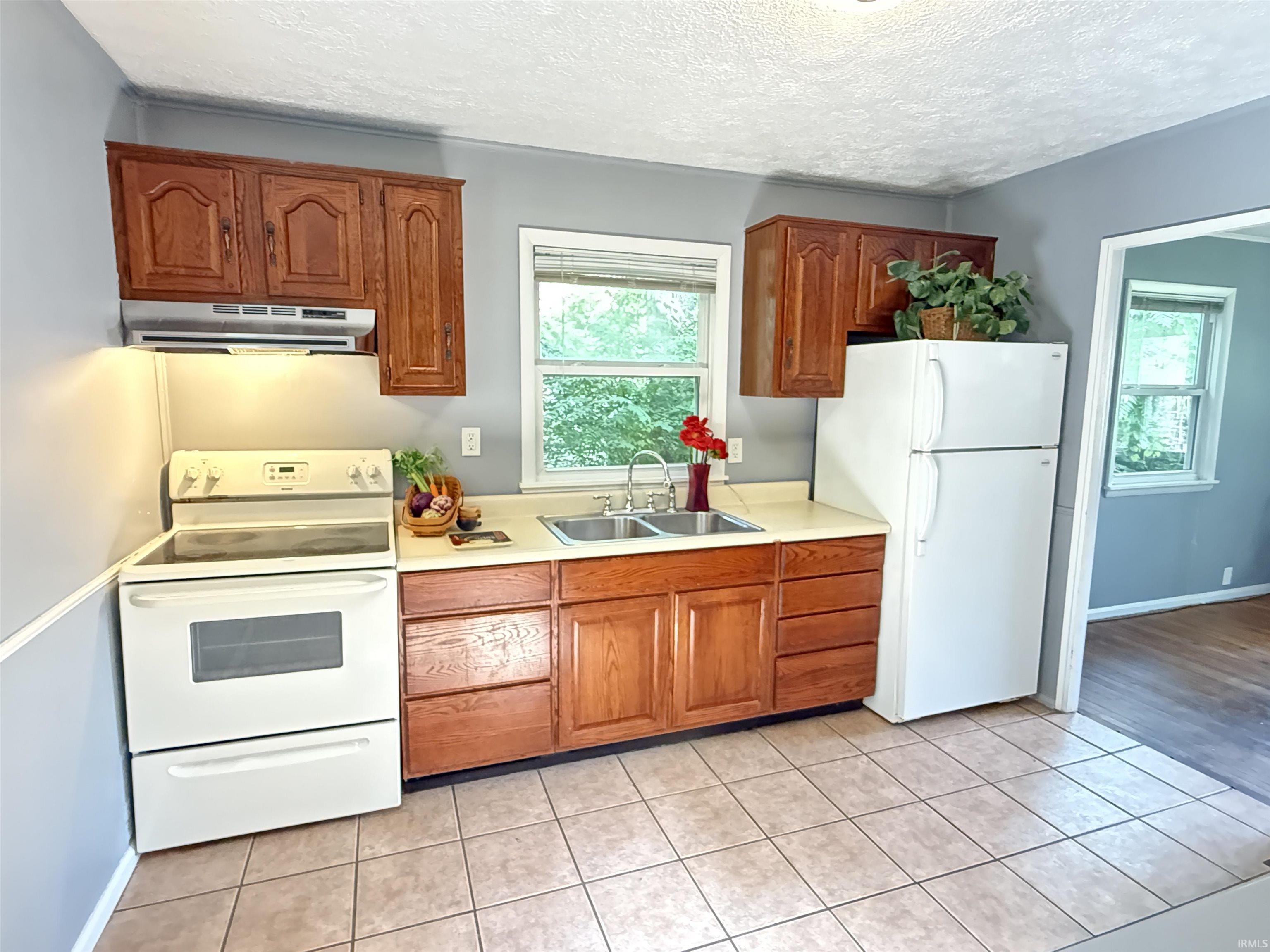 514 S Eastside Drive