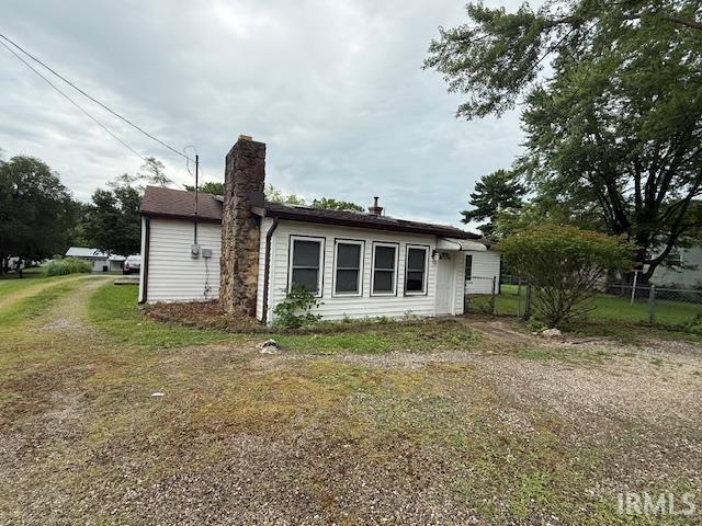 402 & 402 1/2 E Chester Drive