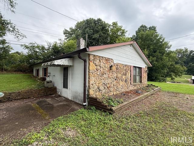 402 & 402 1/2 E Chester Drive