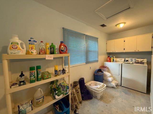 402 & 402 1/2 E Chester Drive