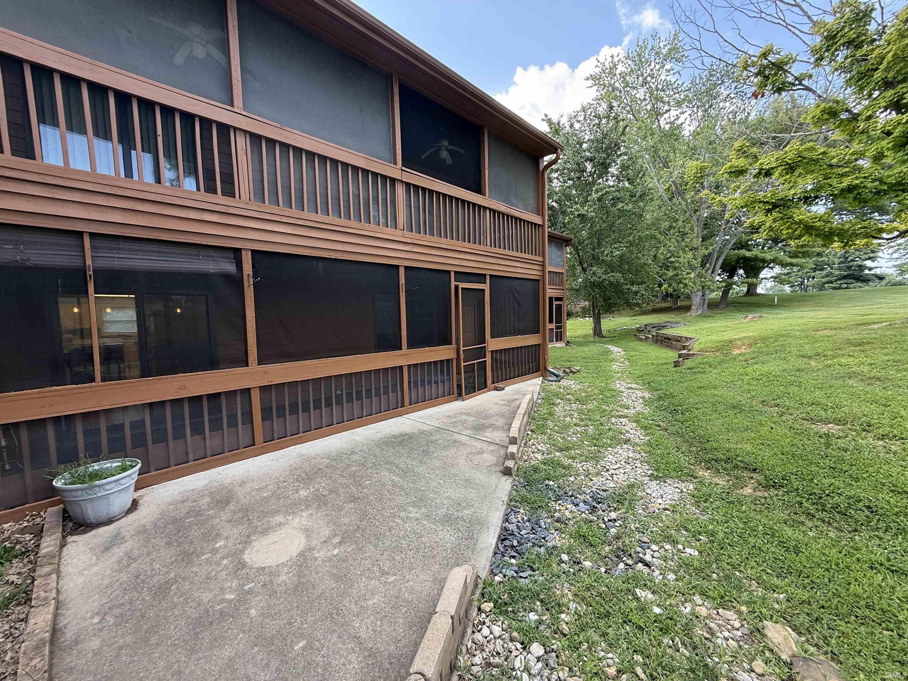 9607 S Lake Ridge Drive