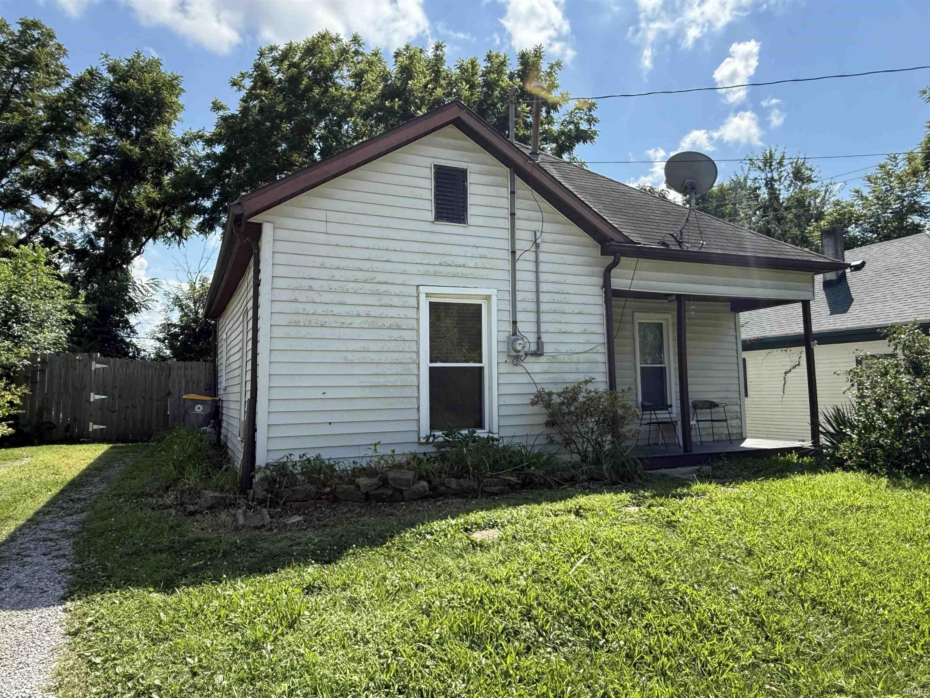 405 W Hillside Drive