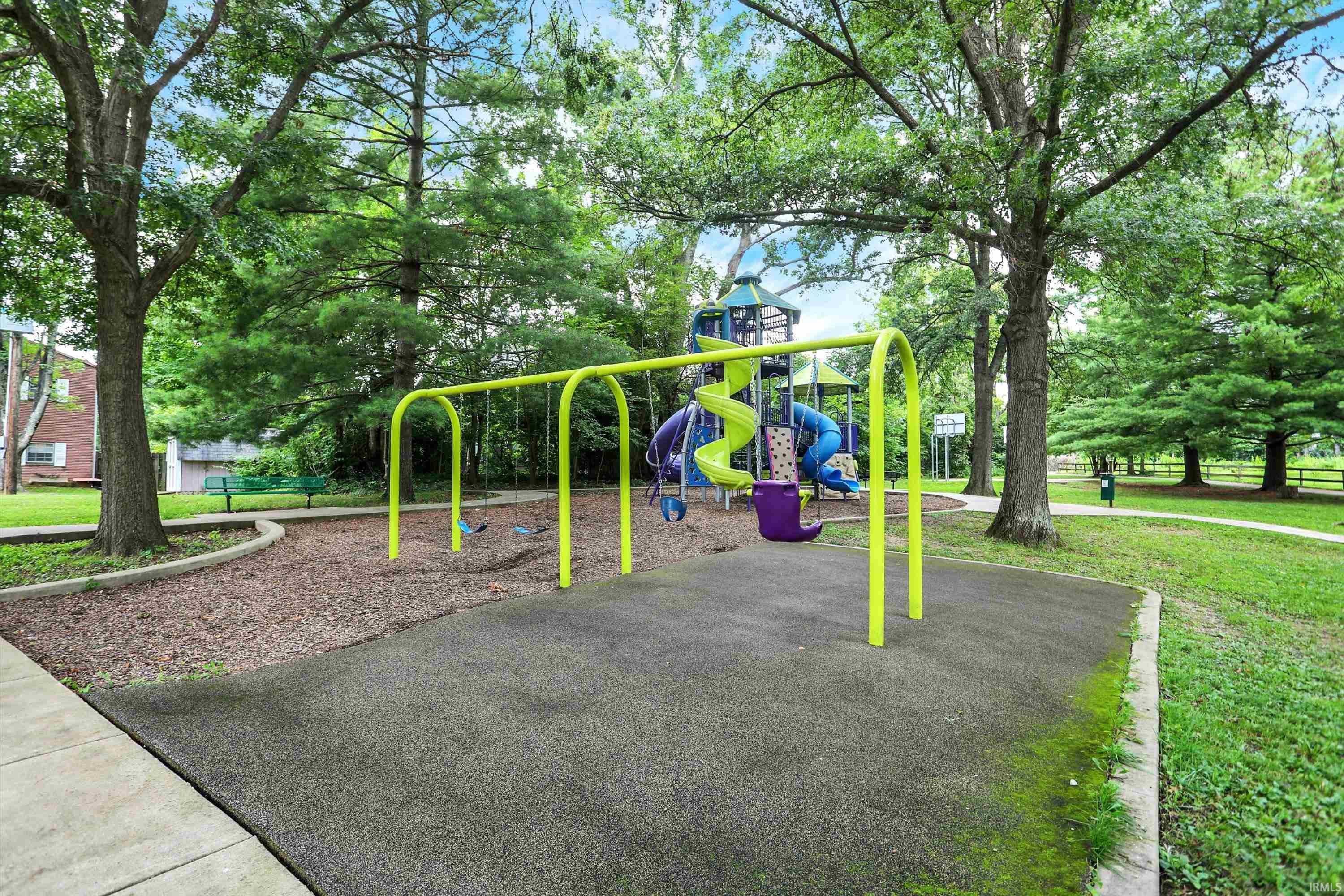 103 N Lexington Drive