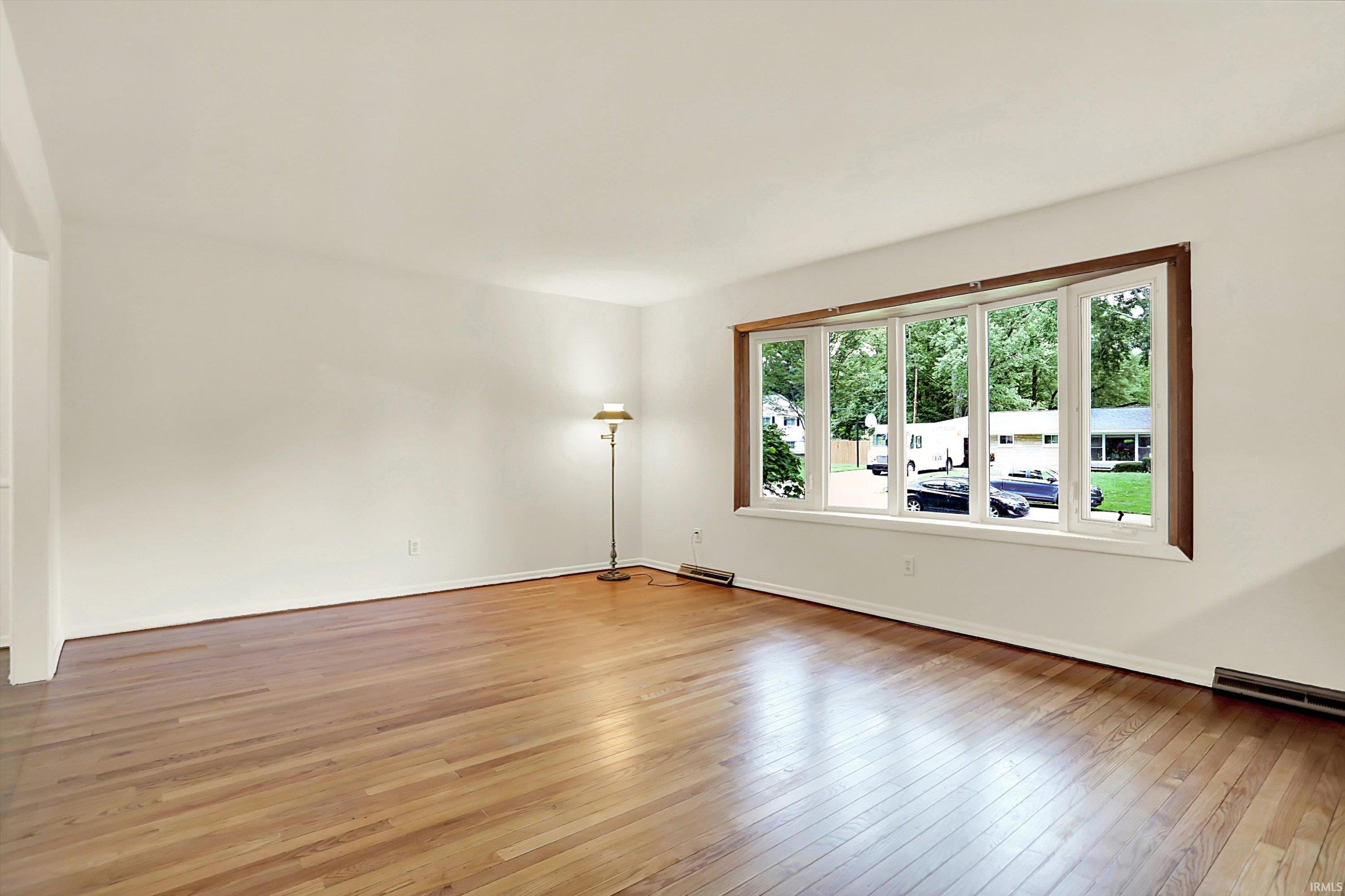 103 N Lexington Drive