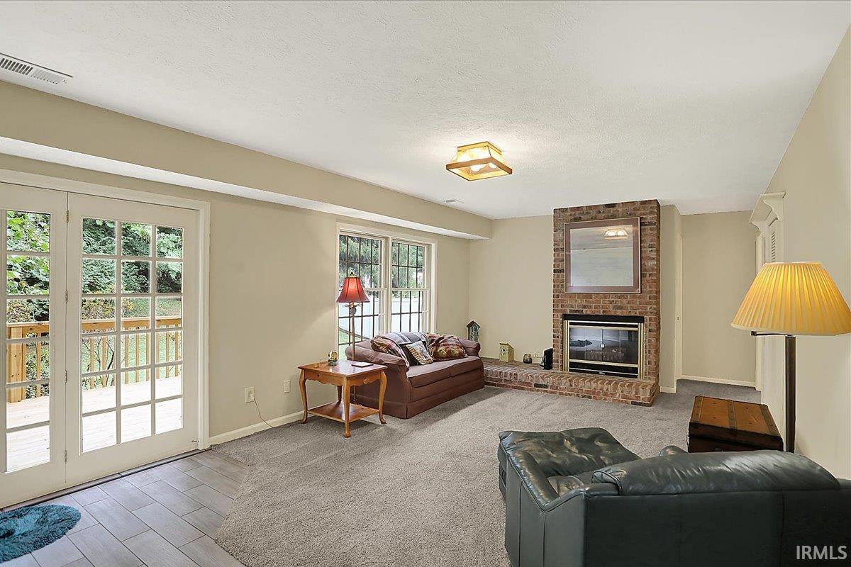 2316 E Linden Hill Drive