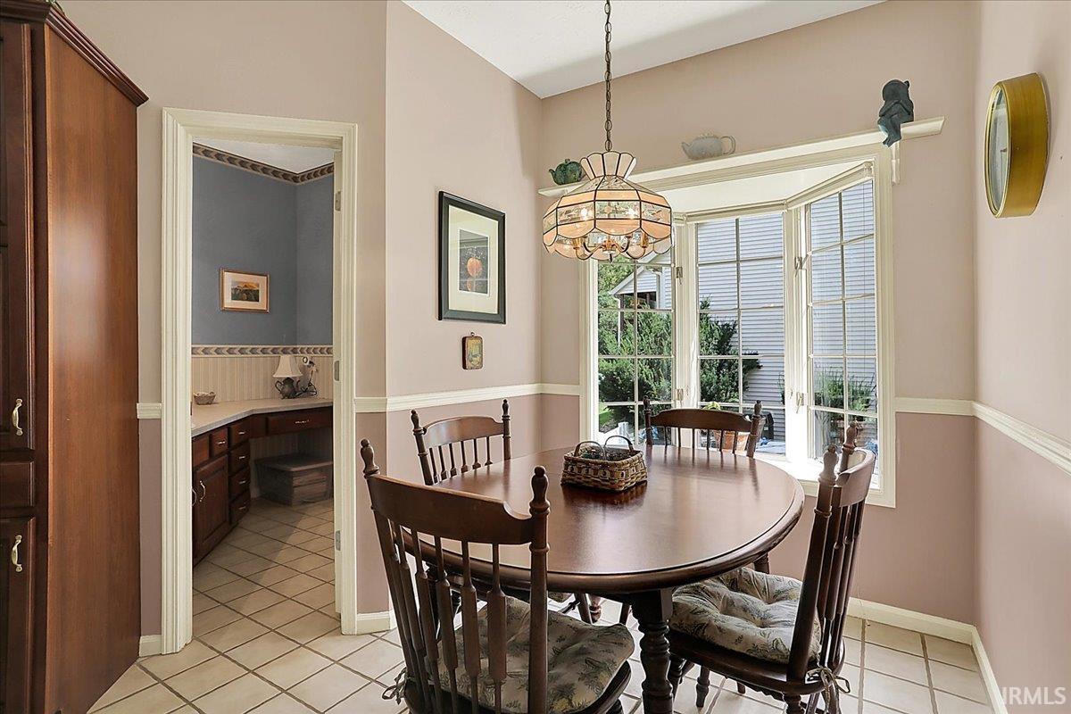 2316 E Linden Hill Drive