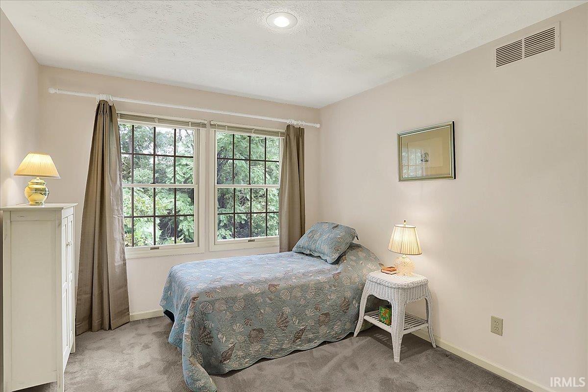 2316 E Linden Hill Drive