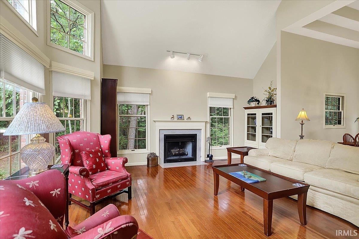 2316 E Linden Hill Drive