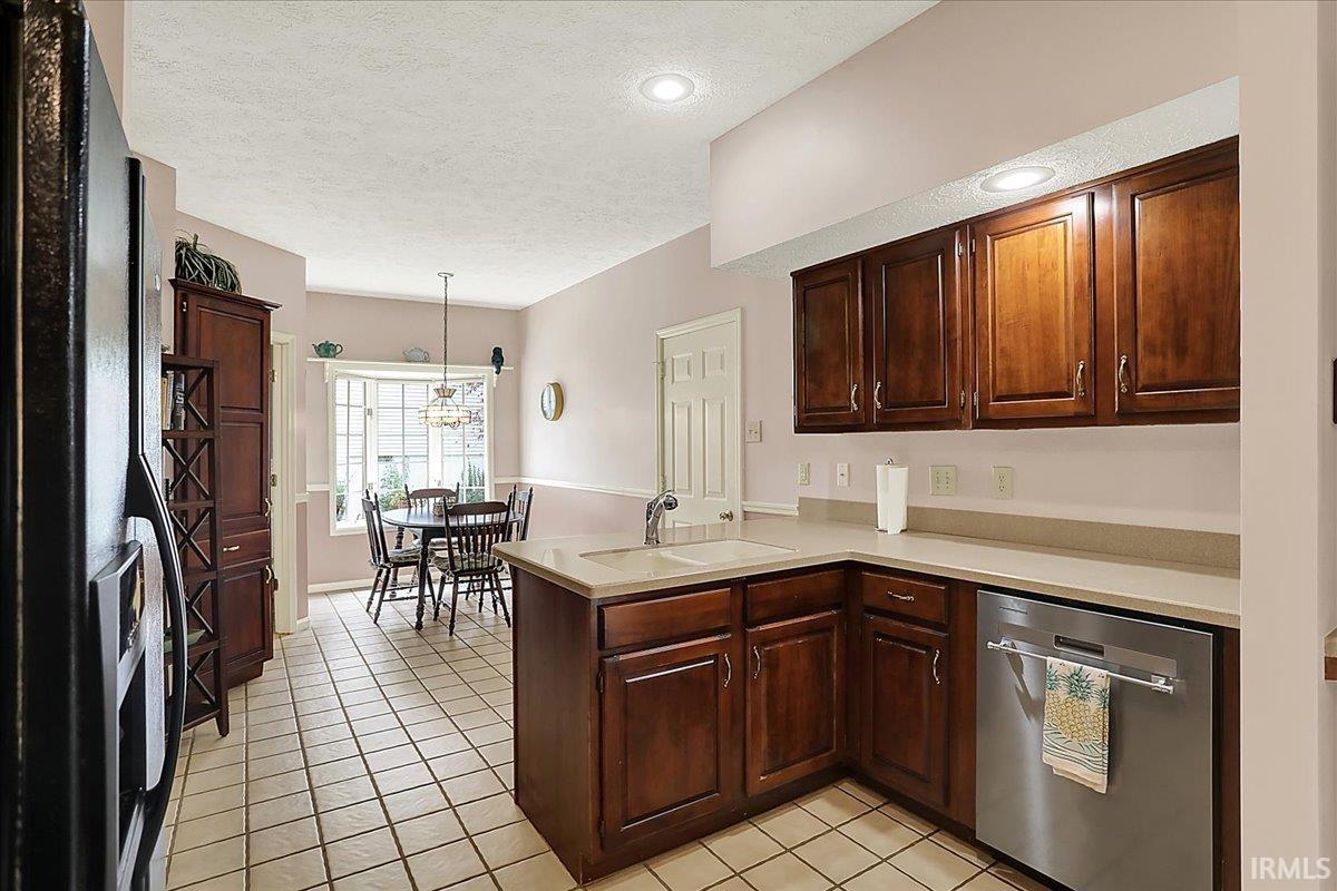 2316 E Linden Hill Drive