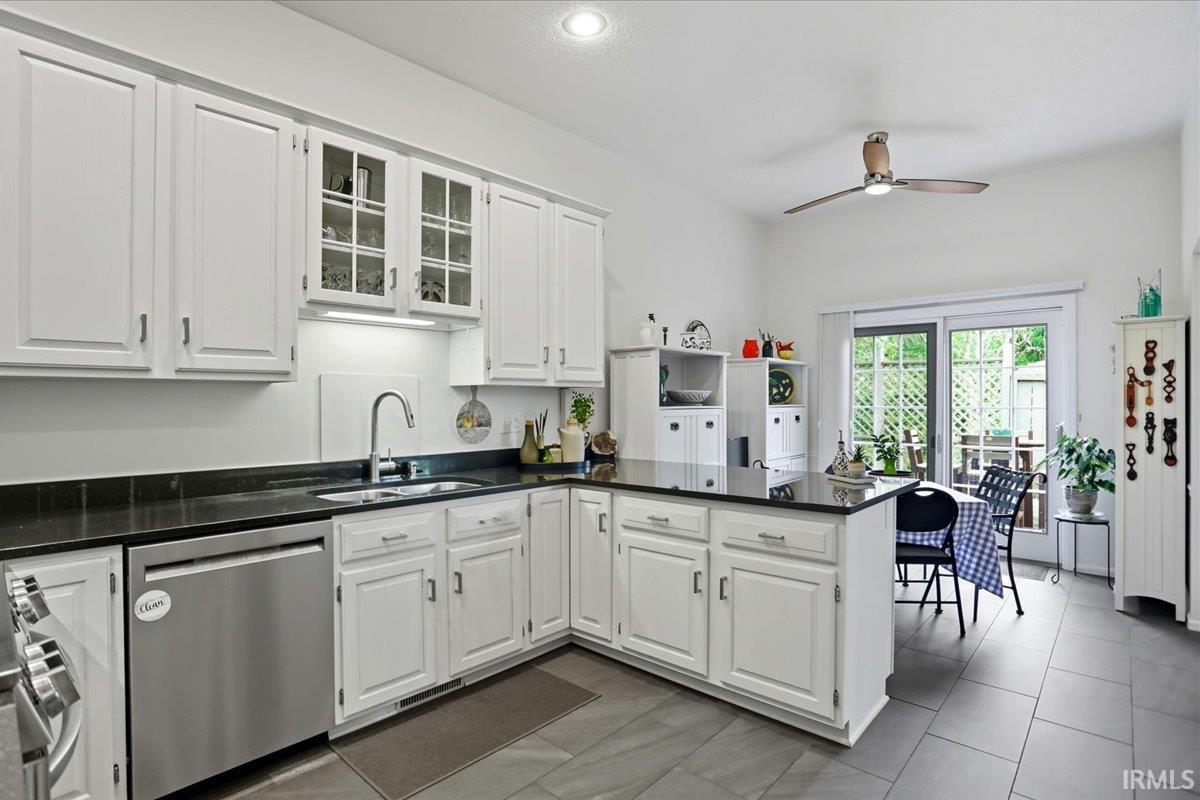 3173 S Coppertree Drive